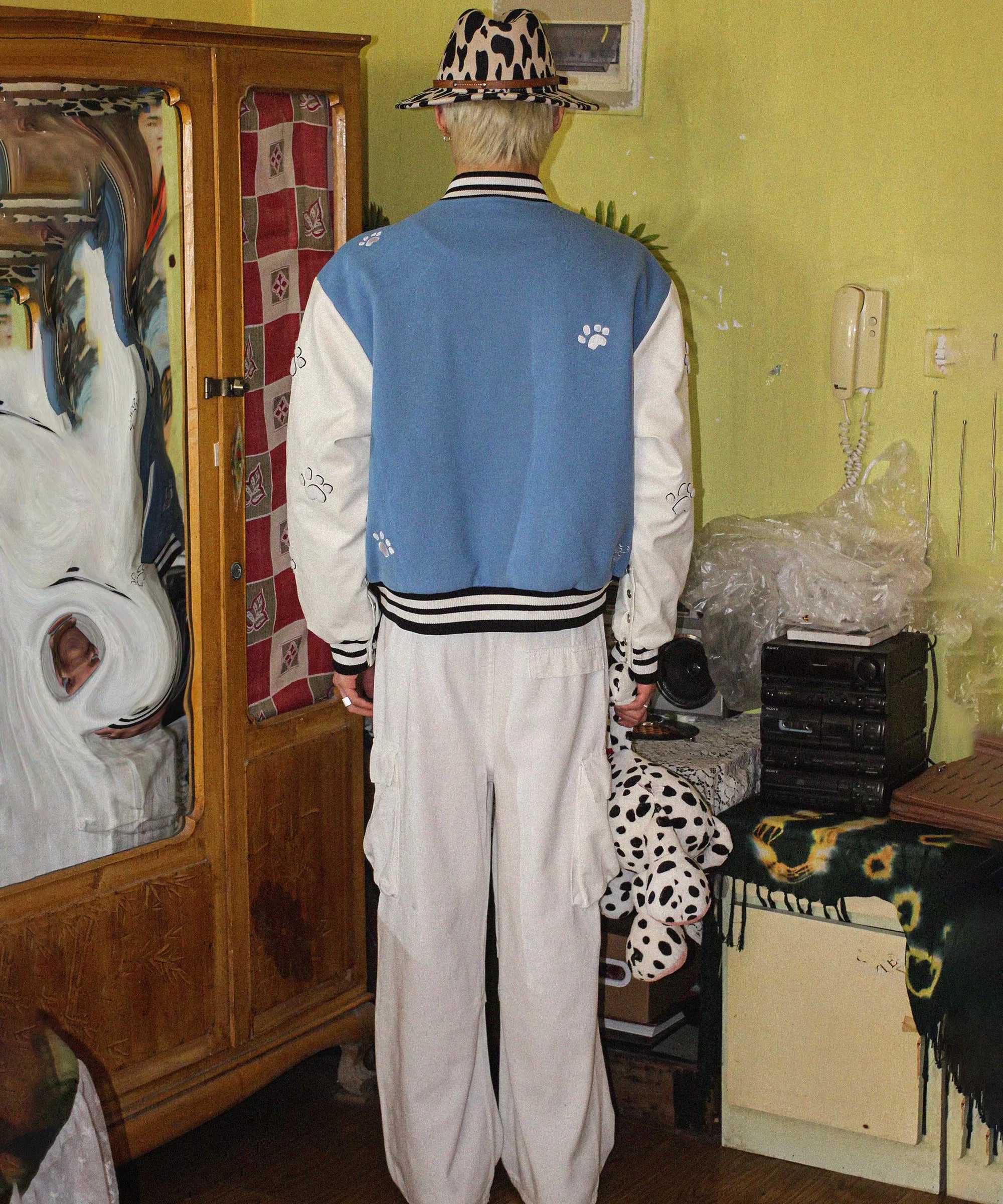 “逃跑小狗” | eeeeArtmonster24FW斑点狗蓝白棒球服棉外套夹克