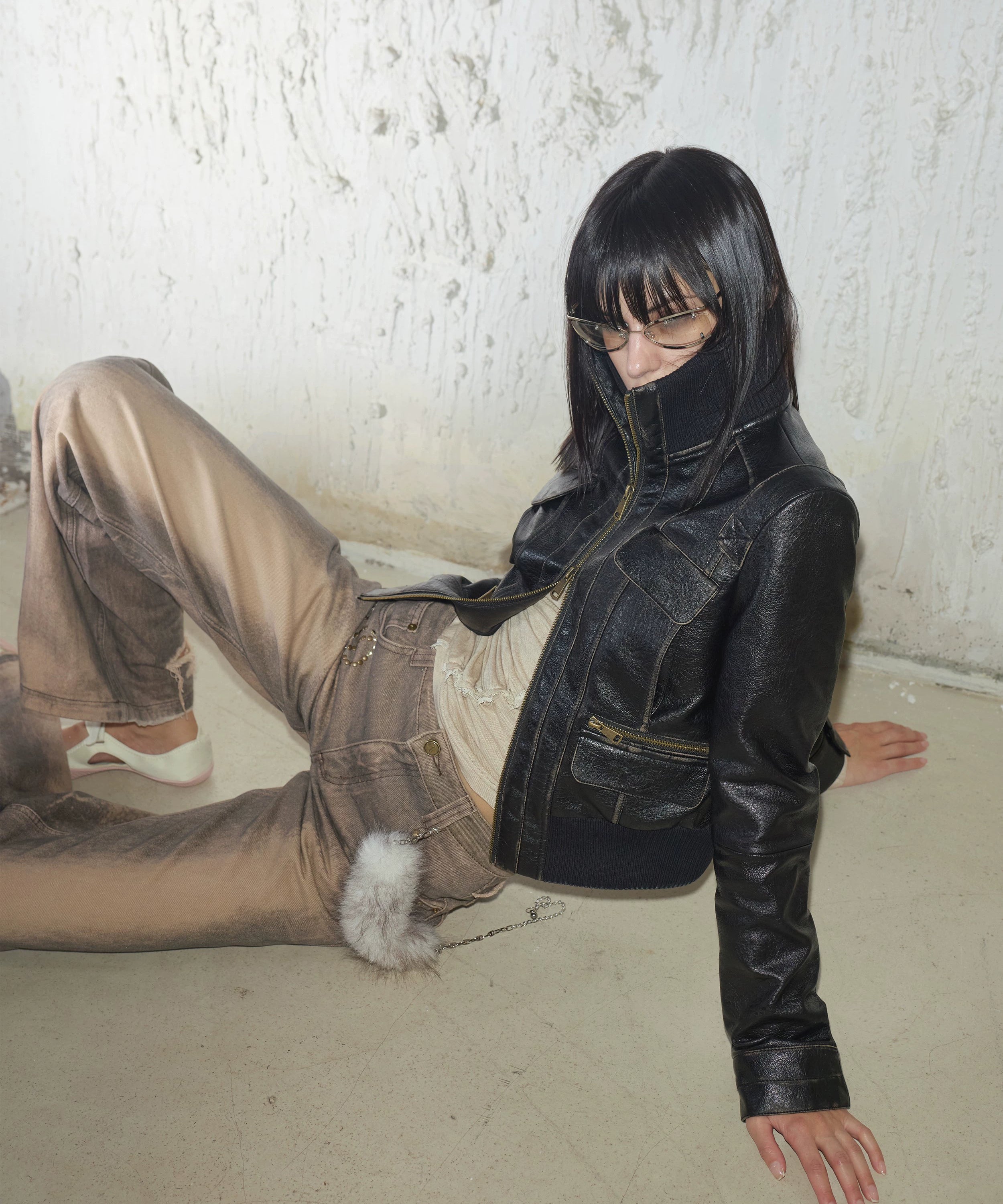 2th Desire朋克感做旧擦色立领修身拉链正肩短款机车皮衣夹克外套