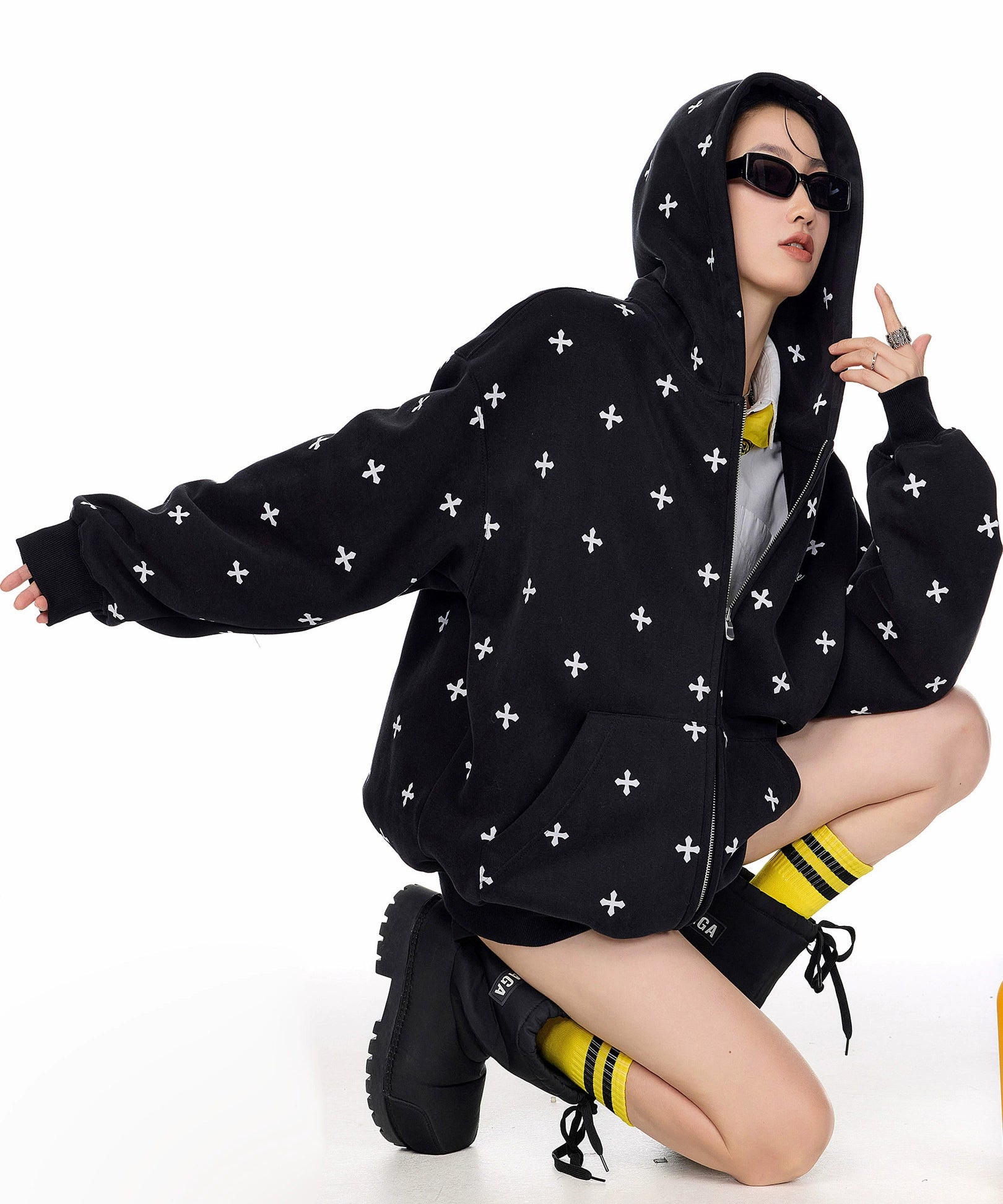 ICH MODE 美式哥特风十字架满印连帽卫衣外套女秋冬拉链开衫上衣