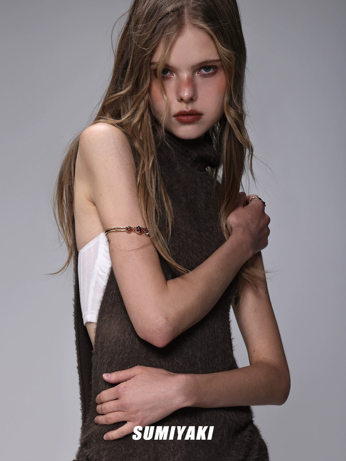 超A！SUMIYAKI 沙丘系列臂环 秋冬时髦感穿搭 修身手环 安可拉红