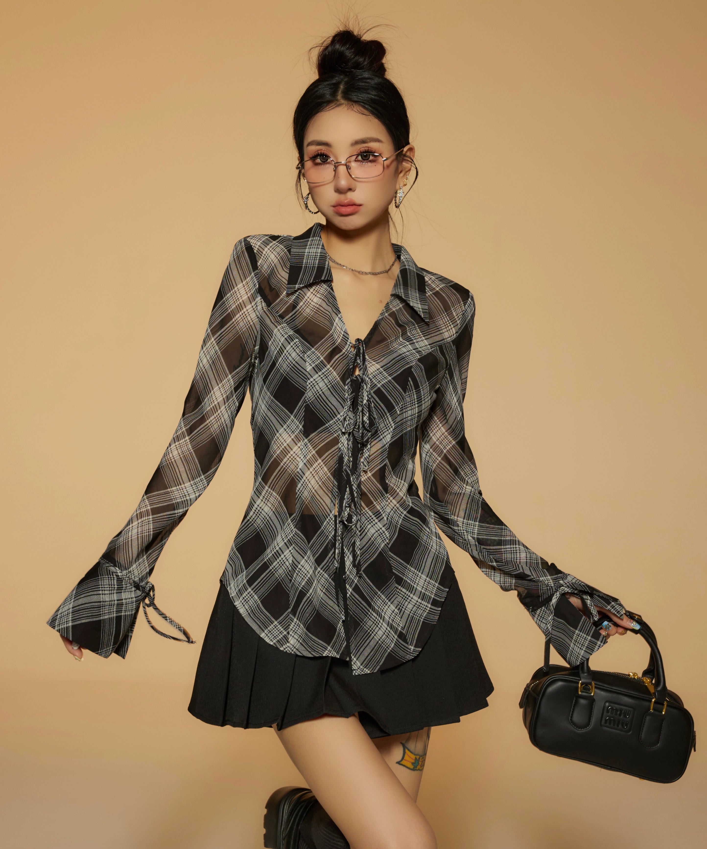 野生zerocircle 格子v领长袖衬衫女春修身显瘦绑带喇叭袖薄款上衣