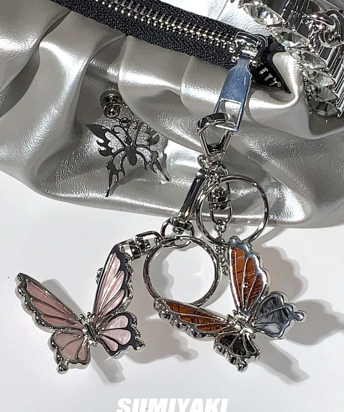 直接封神的破茧蝴蝶钥匙扣！SUMIYAKI 包包挂件小众设计钥匙扣