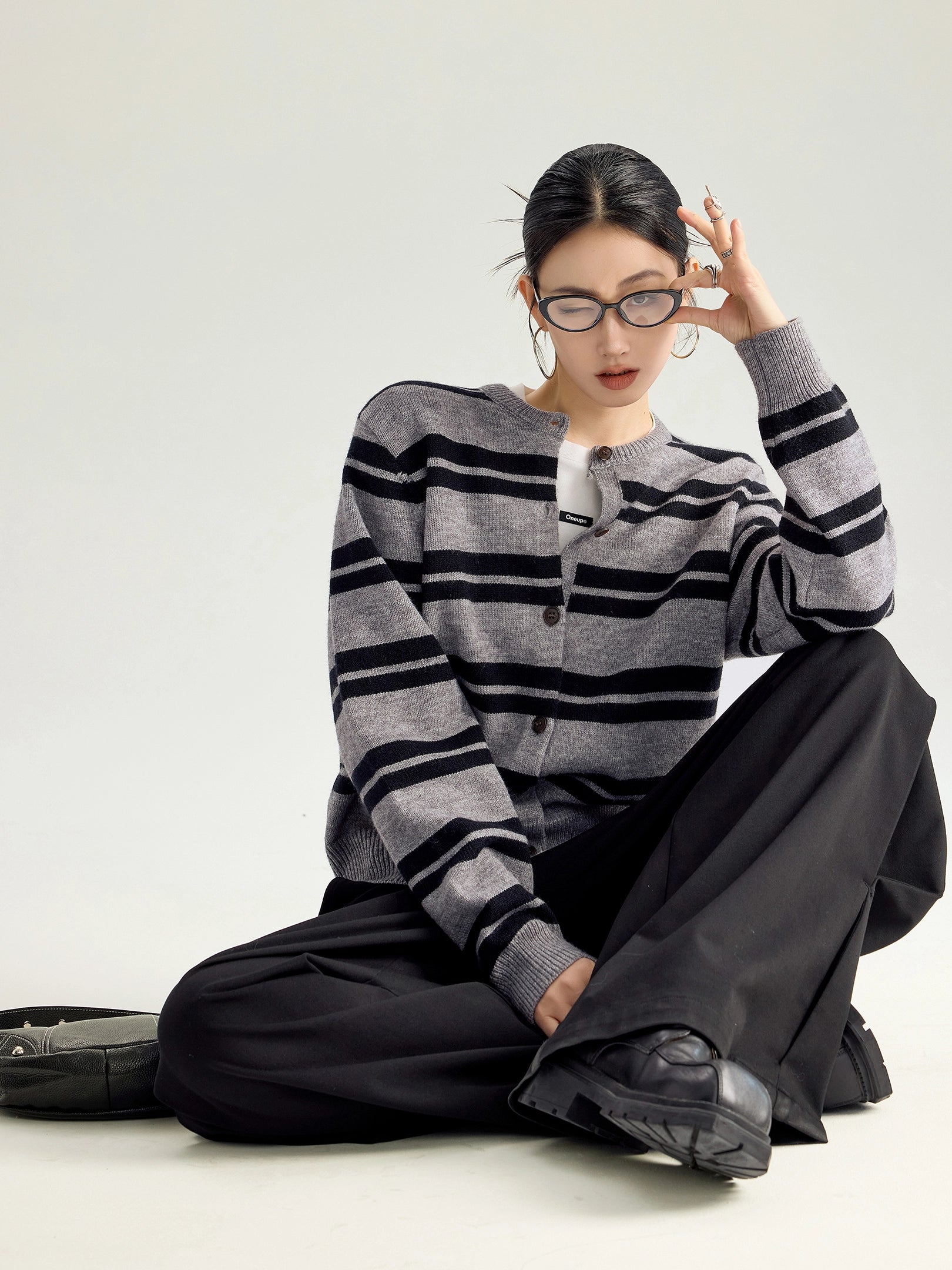 ICH MODE 美式复古慵懒条纹针织开衫女秋冬短款长袖修身毛衣外套