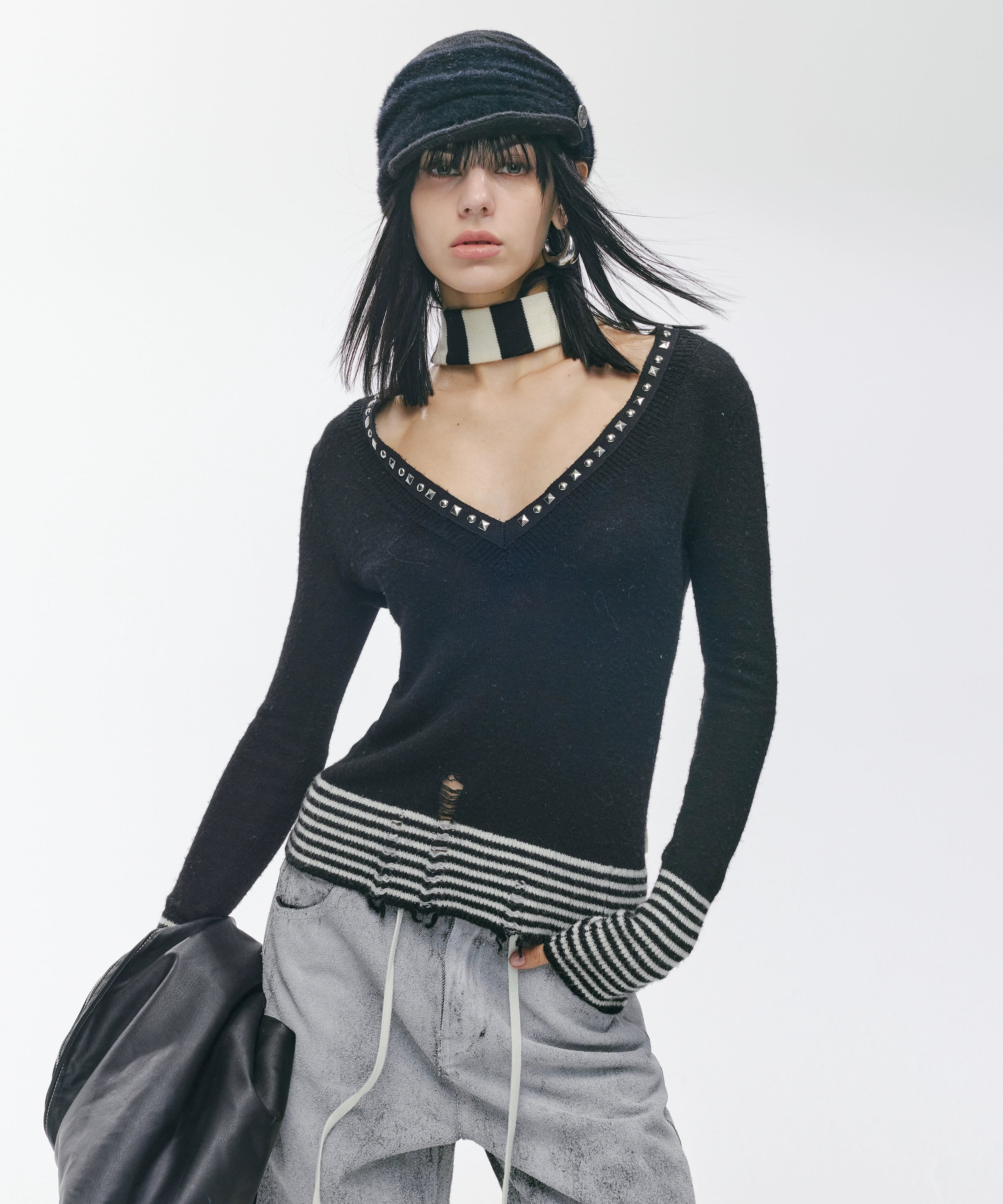 2th Desire原创朋克铆钉v领条纹拼接弹力修身打底羊毛针织衫上衣