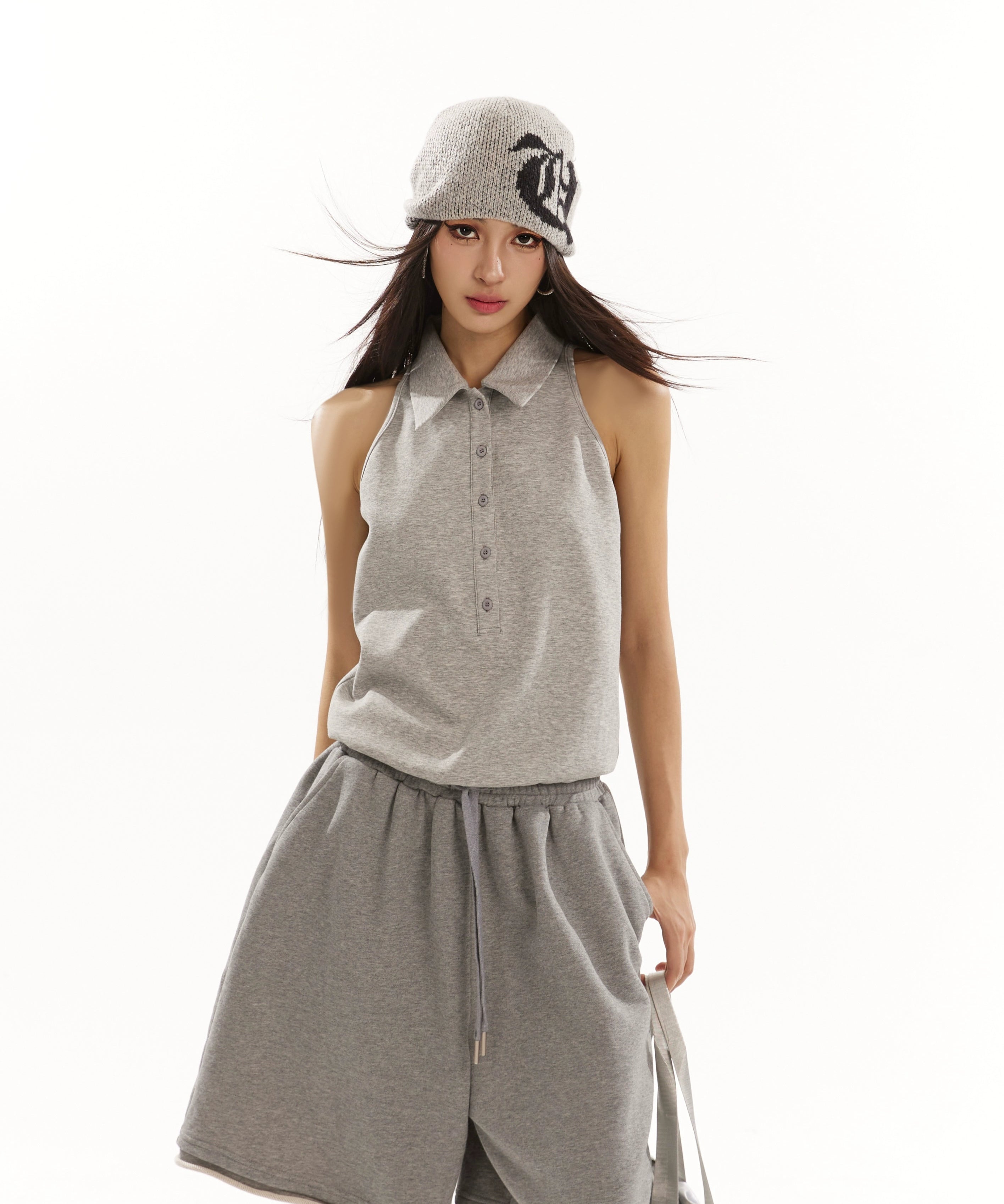 野生zero 黑灰色无袖背心女夏设计感辣妹宽松polo领露背镂空上衣