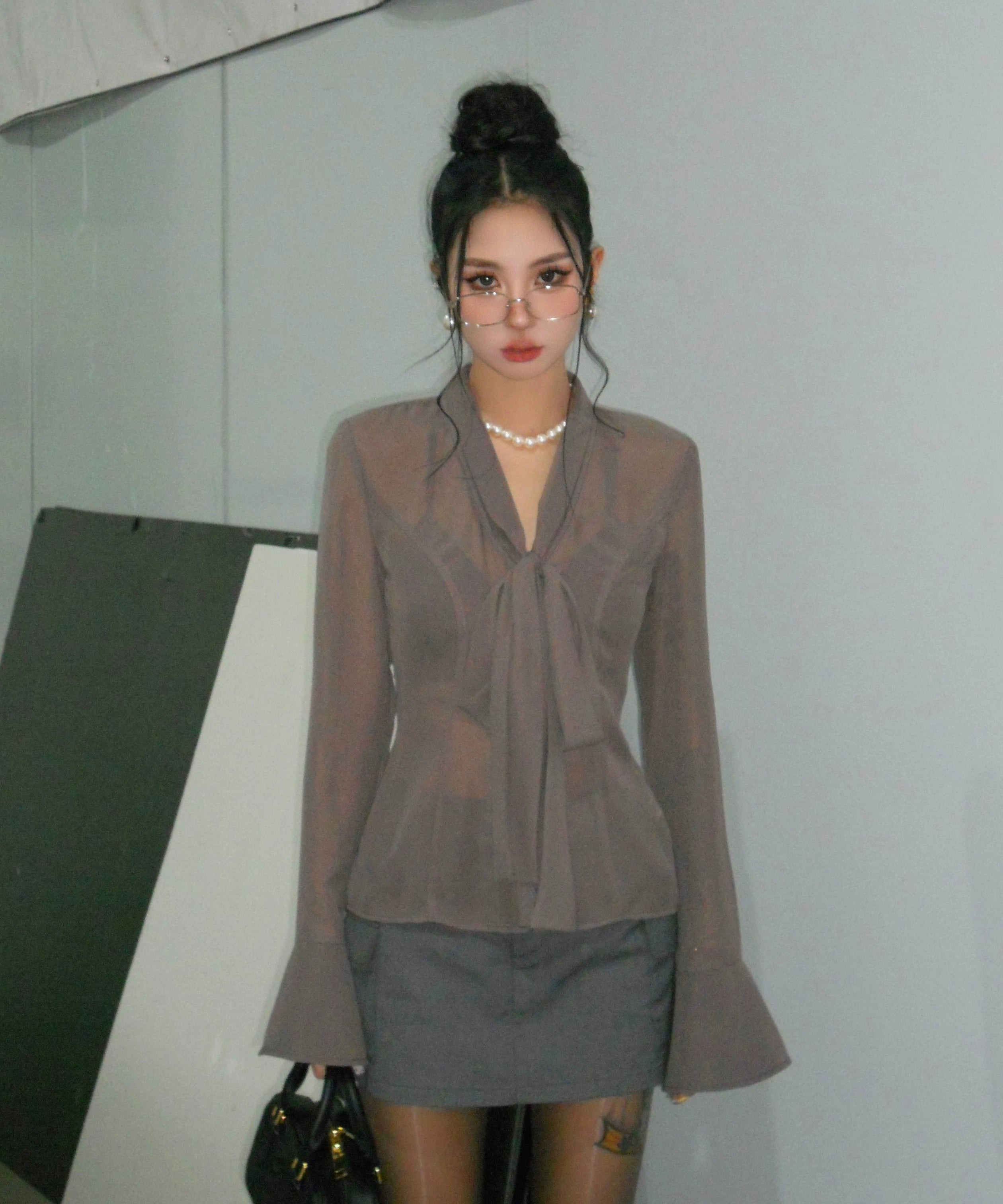 野生zerocircle 黑色薄款雪纺衬衫女春秋季辣妹修身喇叭袖v领上衣