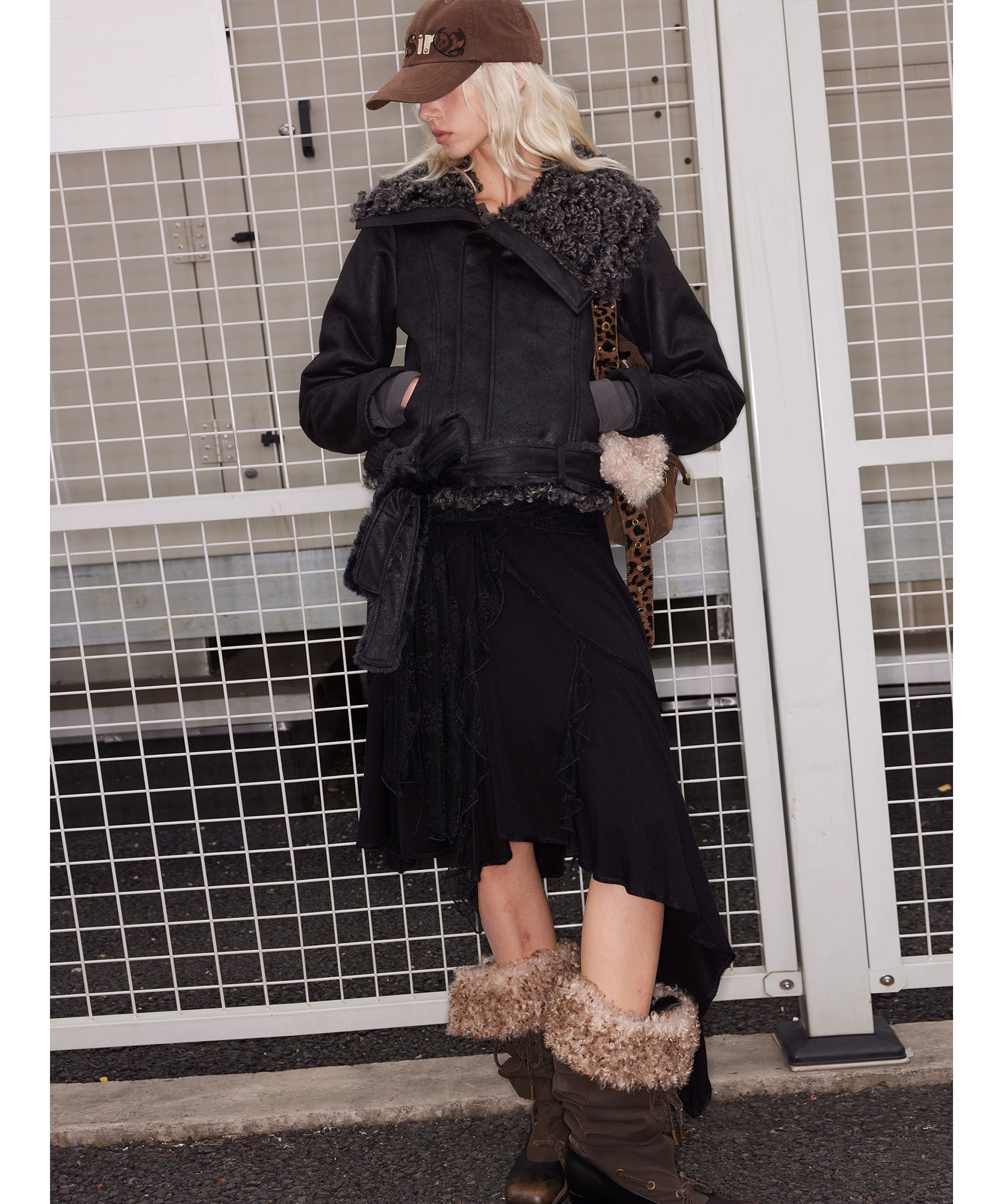 2th Desire羊毛蕾丝拼接绑带垂坠感不规则休闲慵懒显瘦针织半身裙