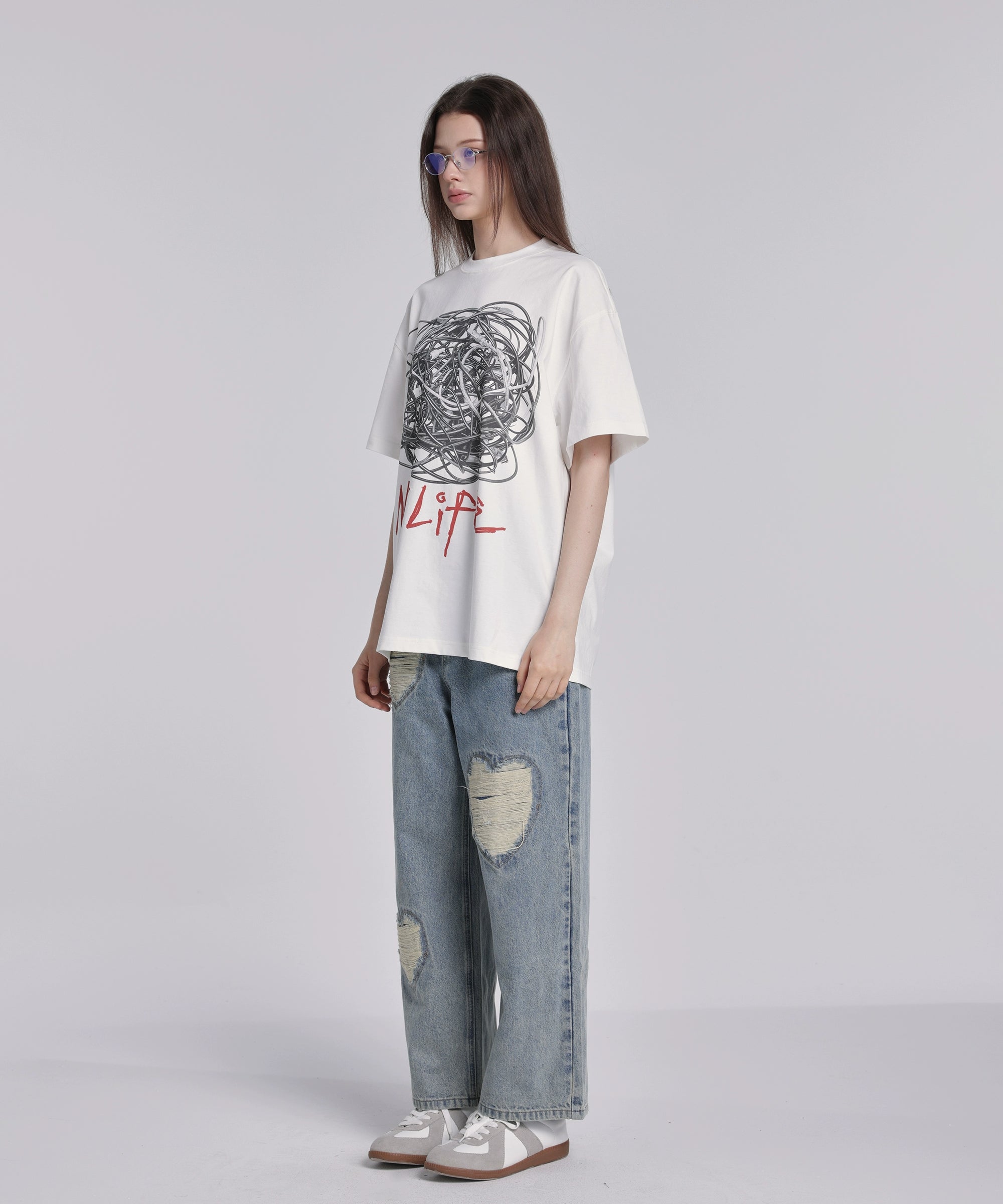 eeeeArtmonster24SS “破损之心” 爱心破洞设计水洗冰蓝色牛仔裤