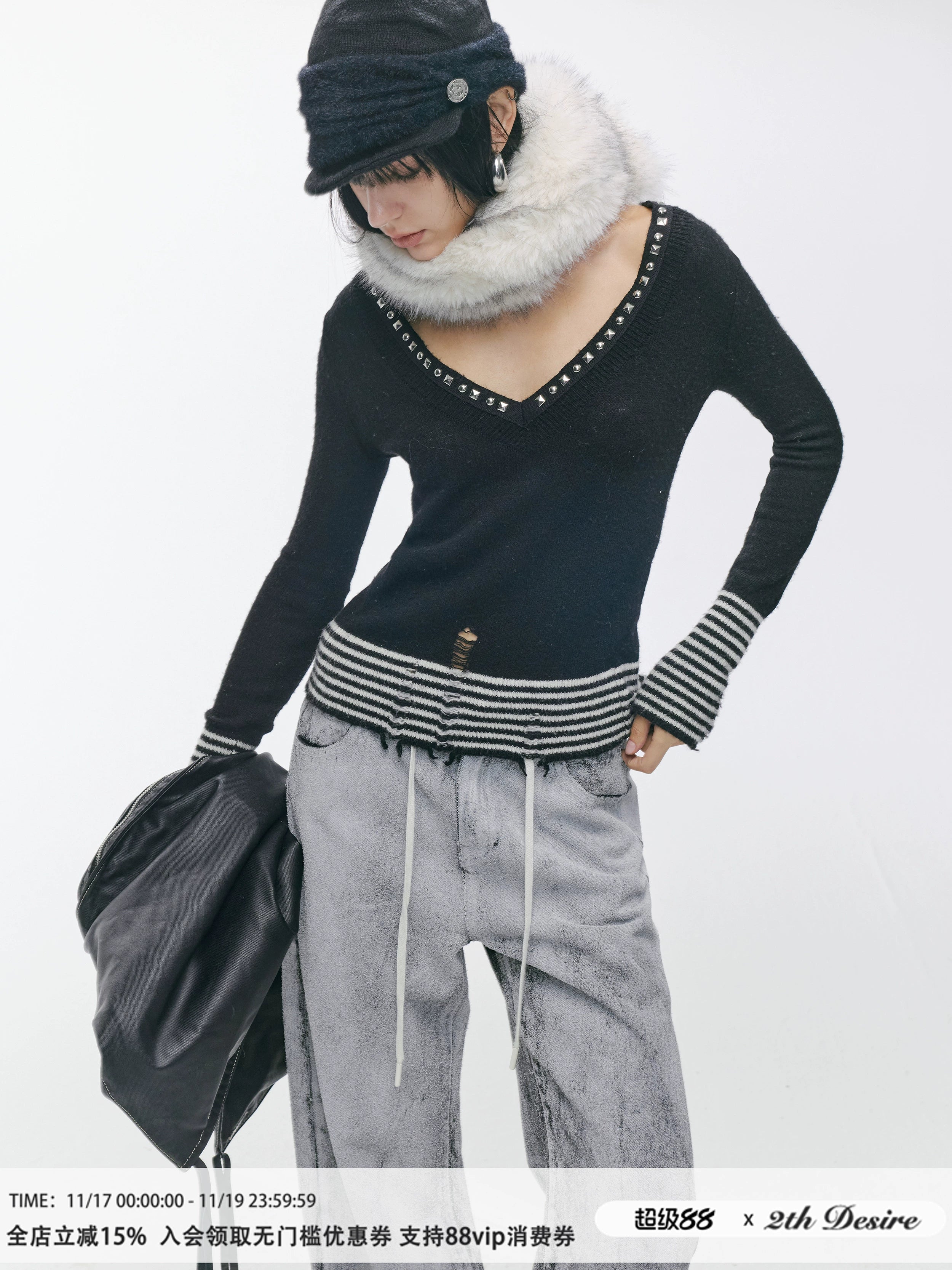 2th Desire原创朋克铆钉v领条纹拼接弹力修身打底羊毛针织衫上衣