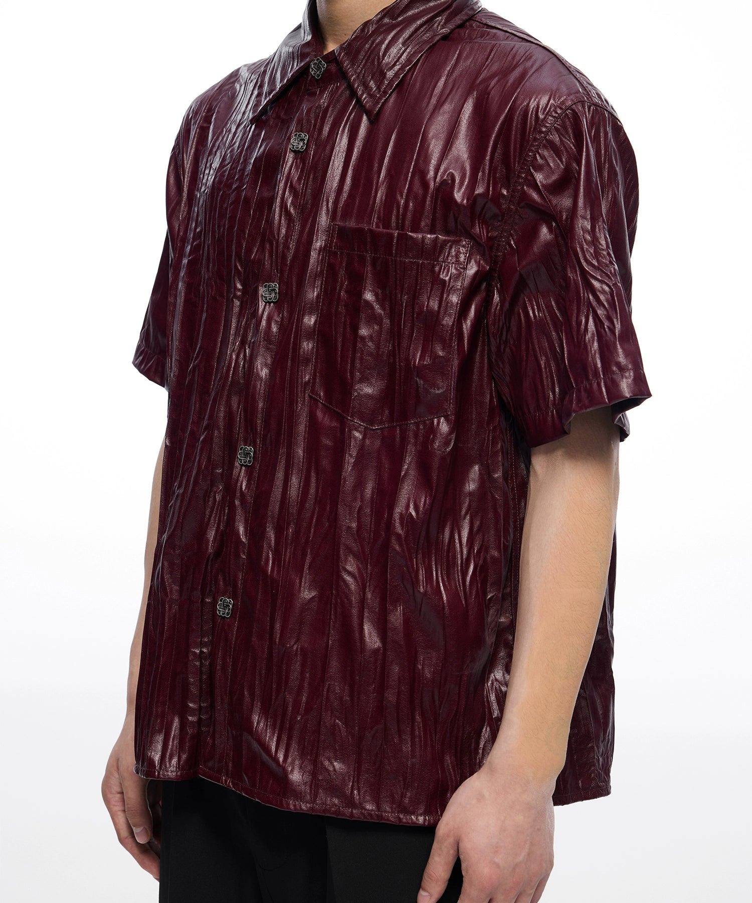 皮感肌理褶皱短袖衬衫定制金属纽扣boxy版型男TERRAINCOGNITA24SS