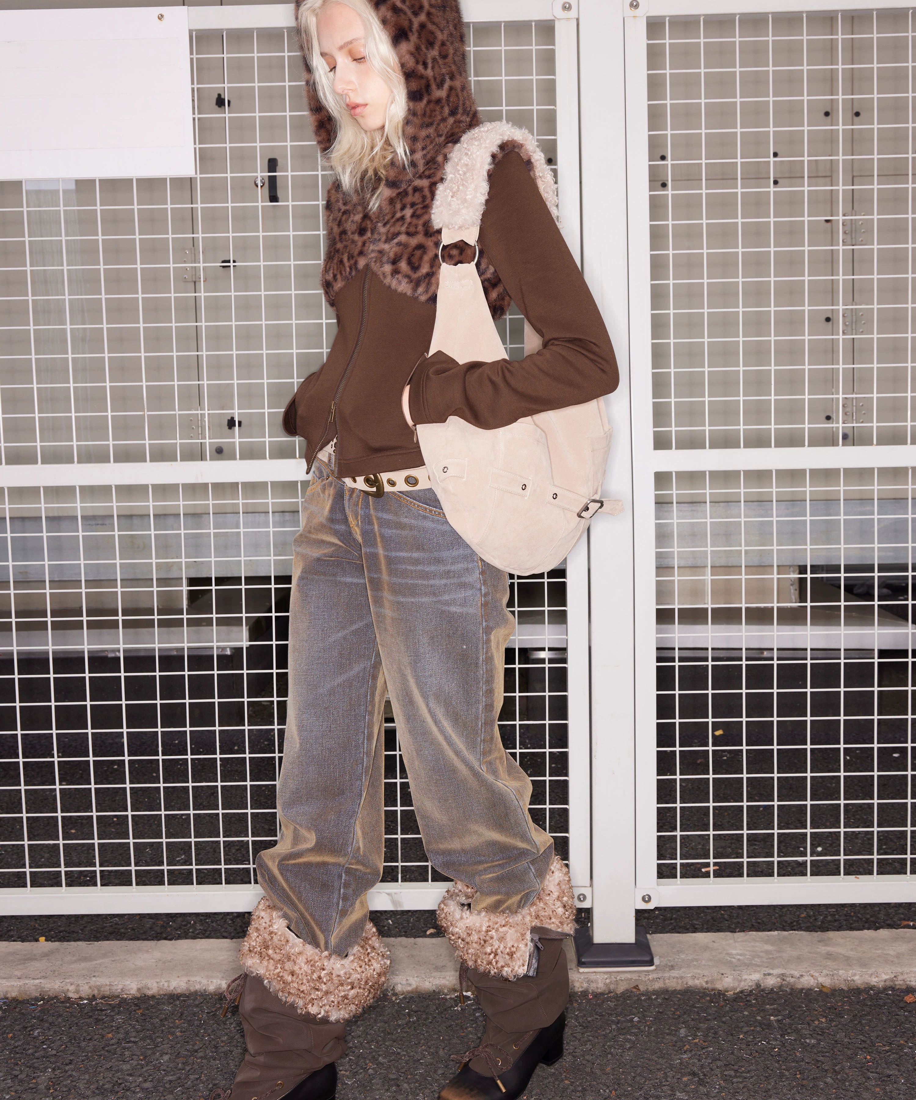 2th Desire冬日慵懒感保暖羊毛拼接连帽针织拉链翻领羊羔毛开衫女