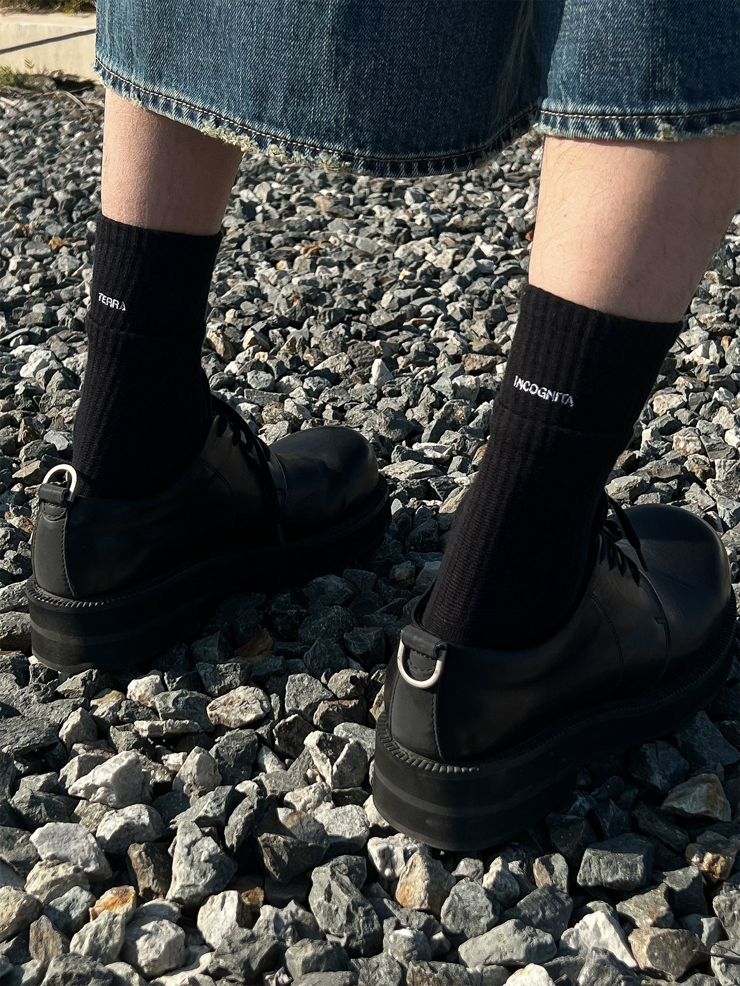 长绒棉吸汗透气黑白双色假两层品牌英文刺绣长袜TERRAINCOGNITA