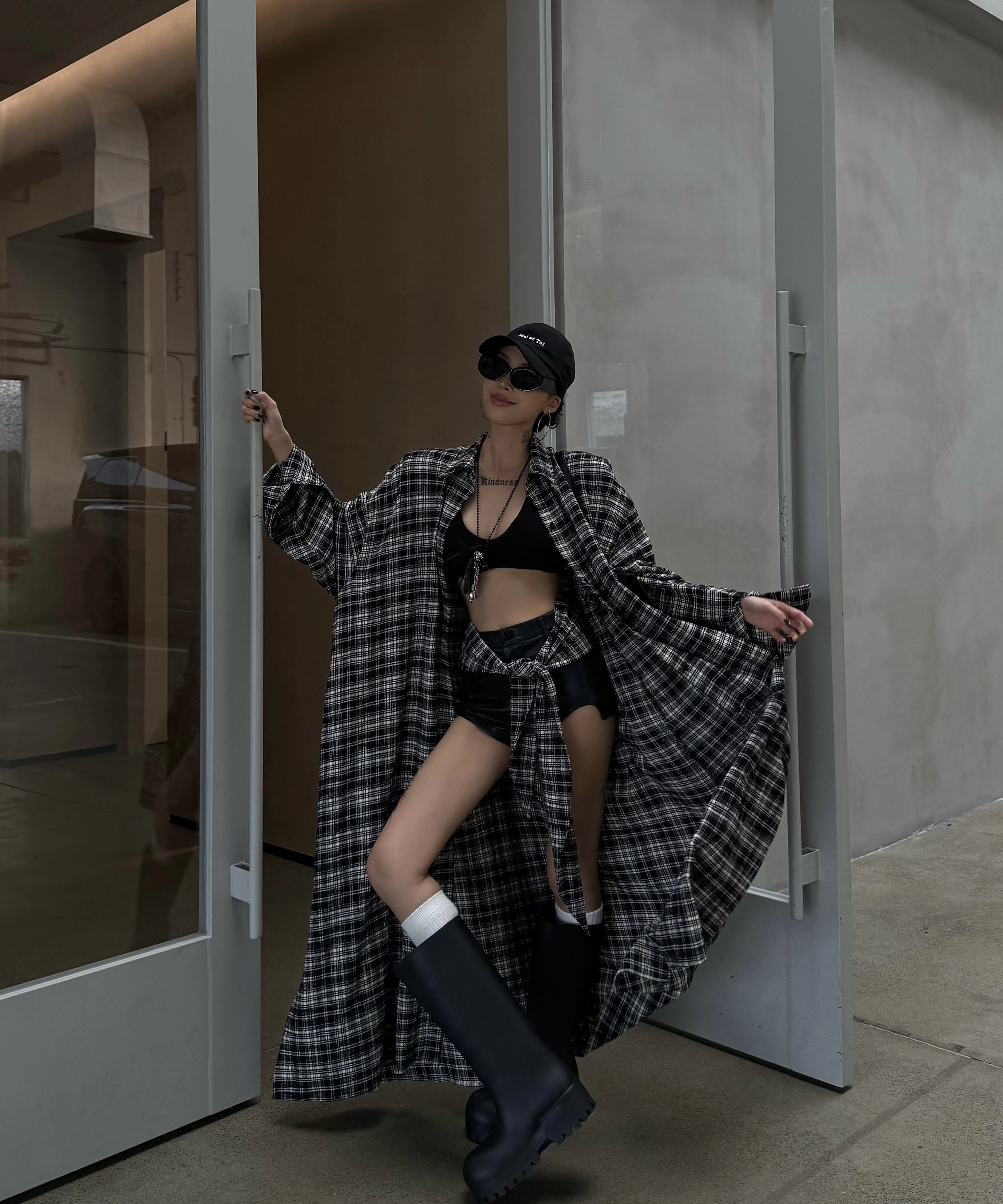 野生zero 格纹长款廓形衬衫女秋季新款美式复古磨毛休闲宽松外套