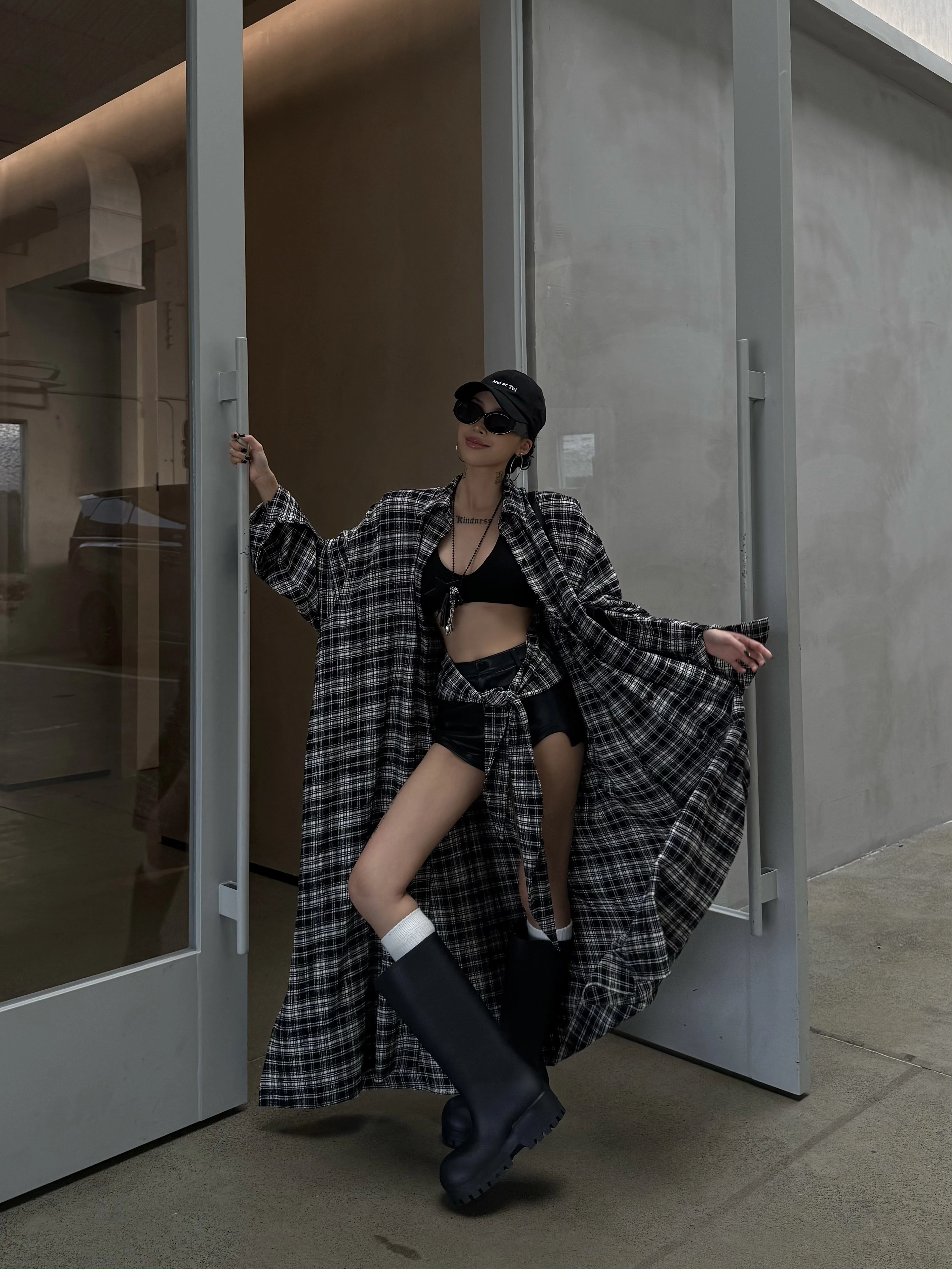 野生zero 格纹长款廓形衬衫女秋季新款美式复古磨毛休闲宽松外套