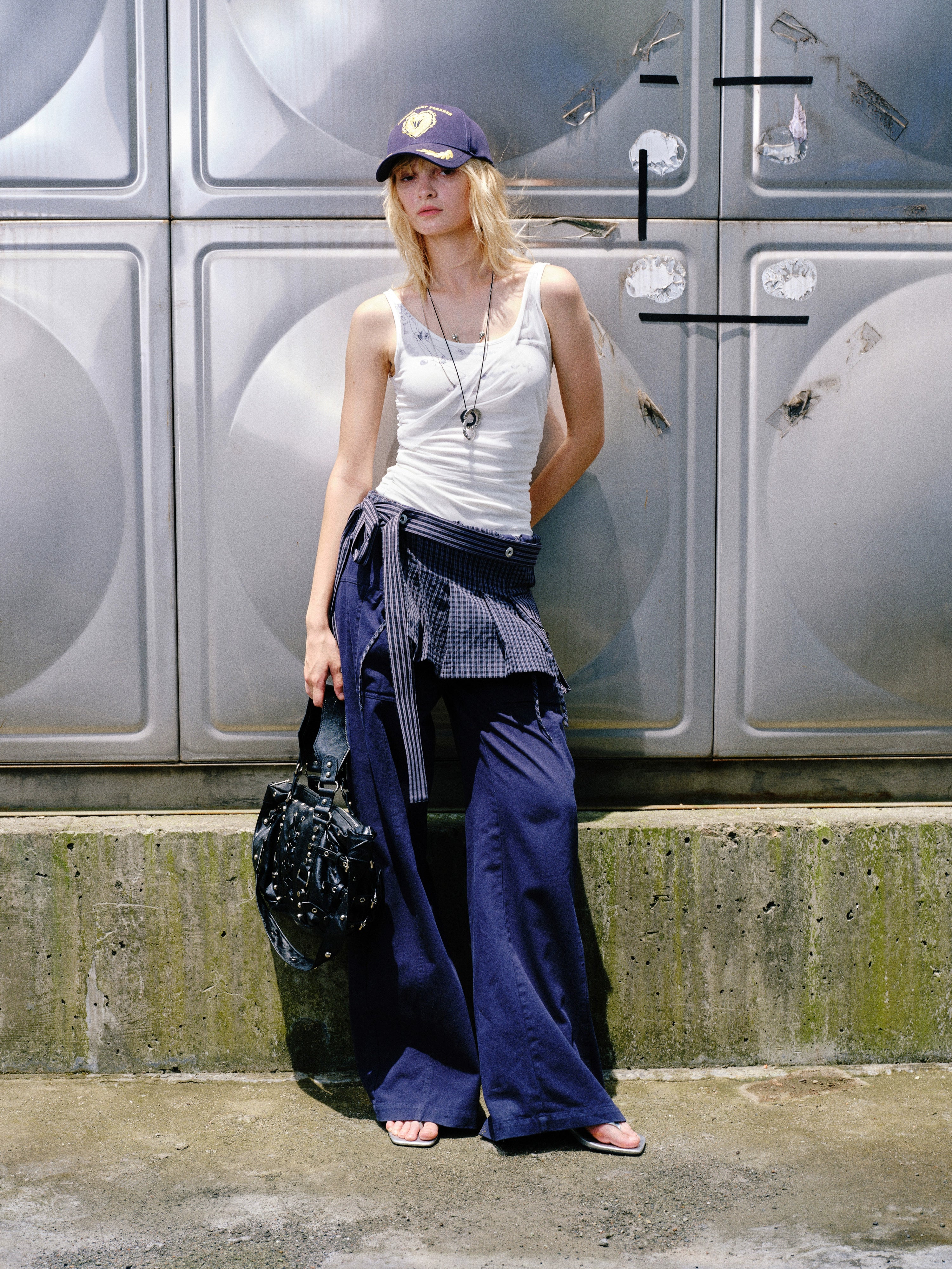 2th Desire 翻折泡泡感腰头系带立体口袋弯刀宽松休闲垂感长裤女