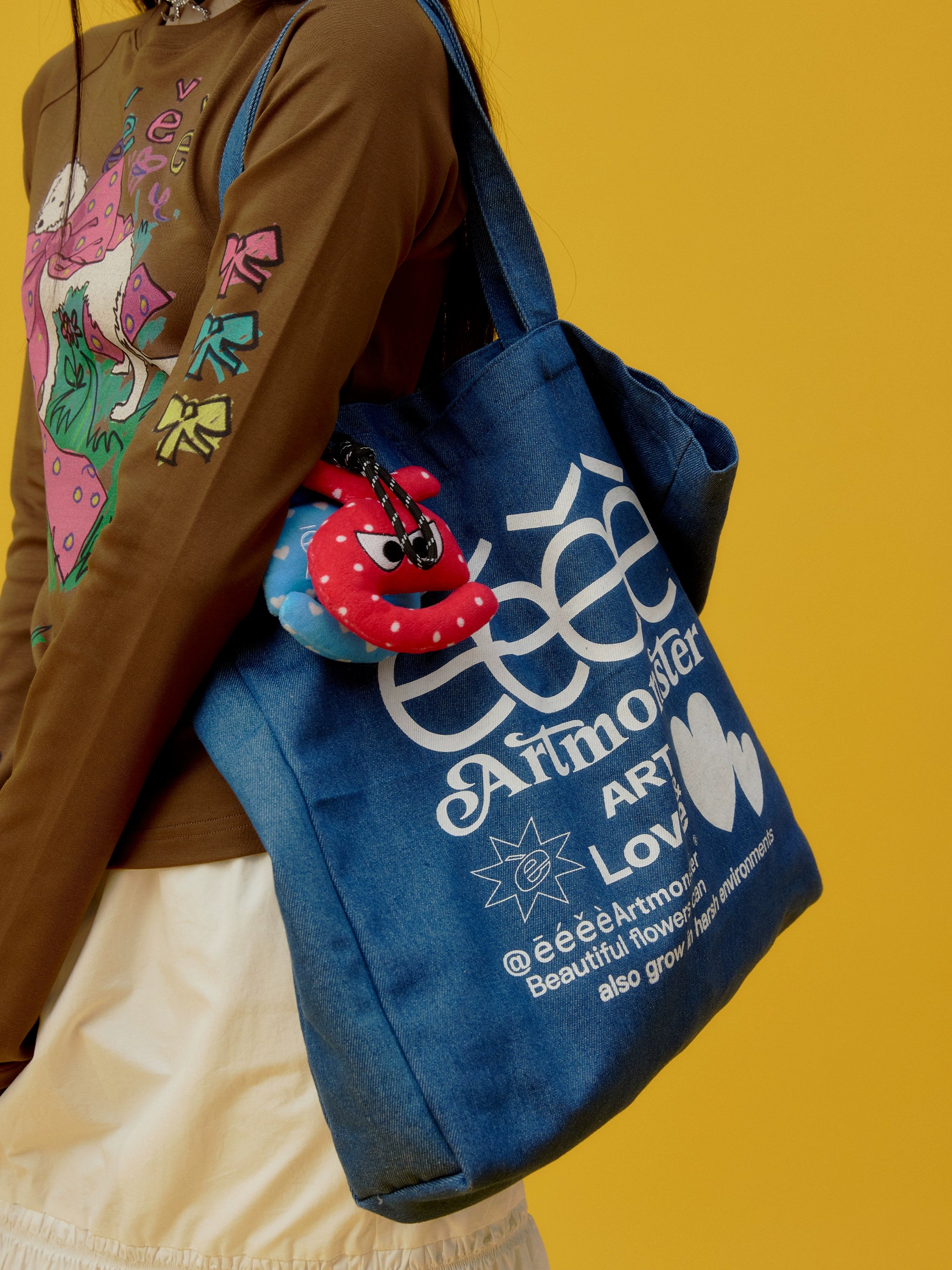 eeeeArtmonster“百宝袋”蓝色单肩包拎包字母爱心帆布包通勤包