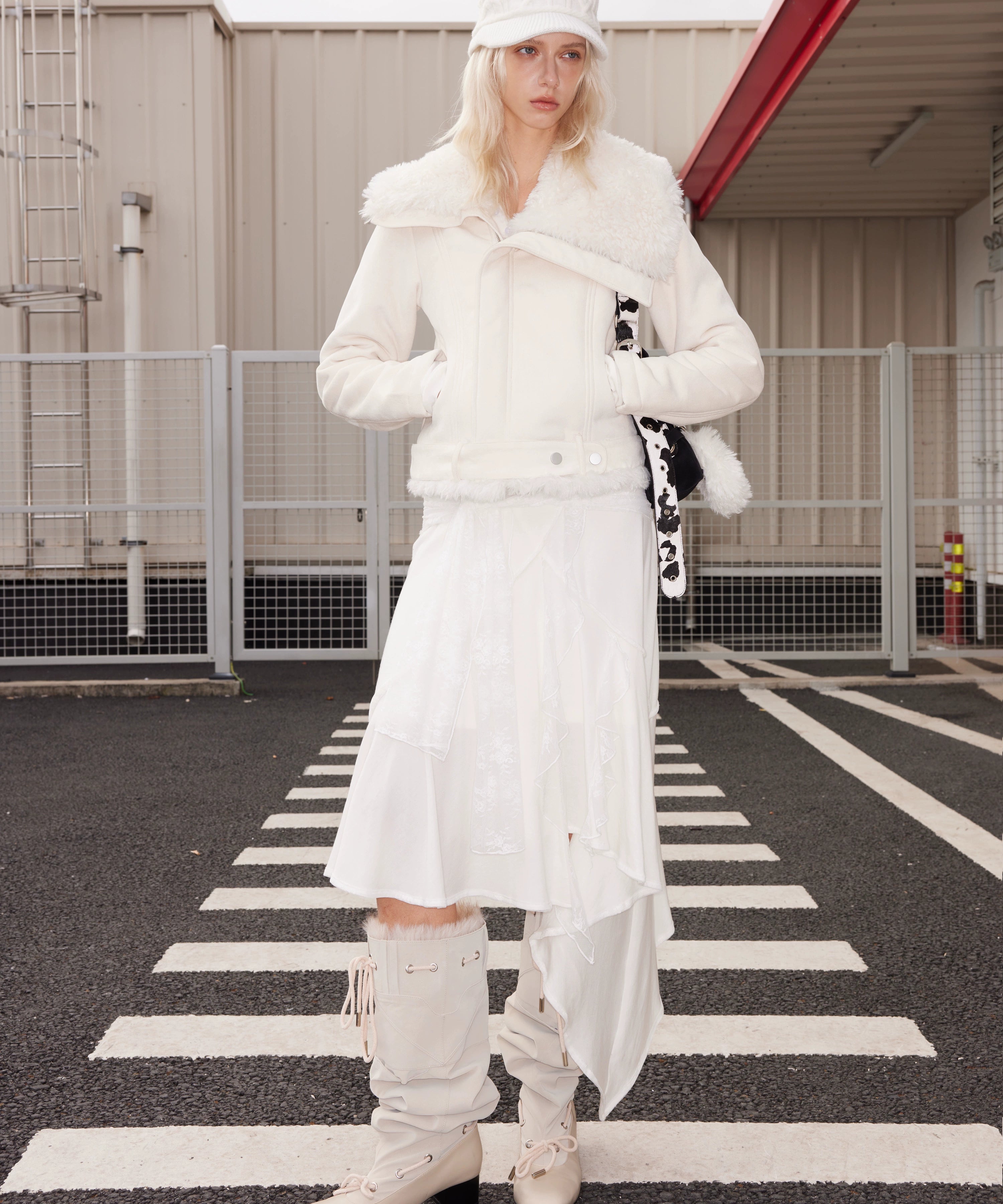 2th Desire不对称毛绒翻领皮毛一体外套加绒加厚短款修身机车夹克