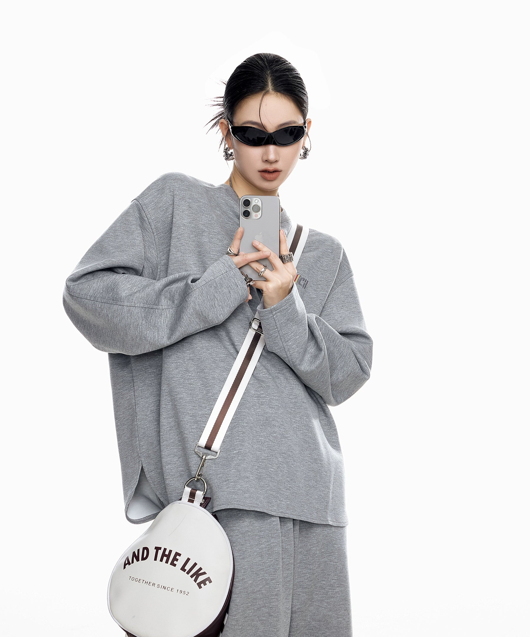 ICH MODE 美式刺绣灰色圆领卫衣女2025新款秋冬复古宽松套头上衣