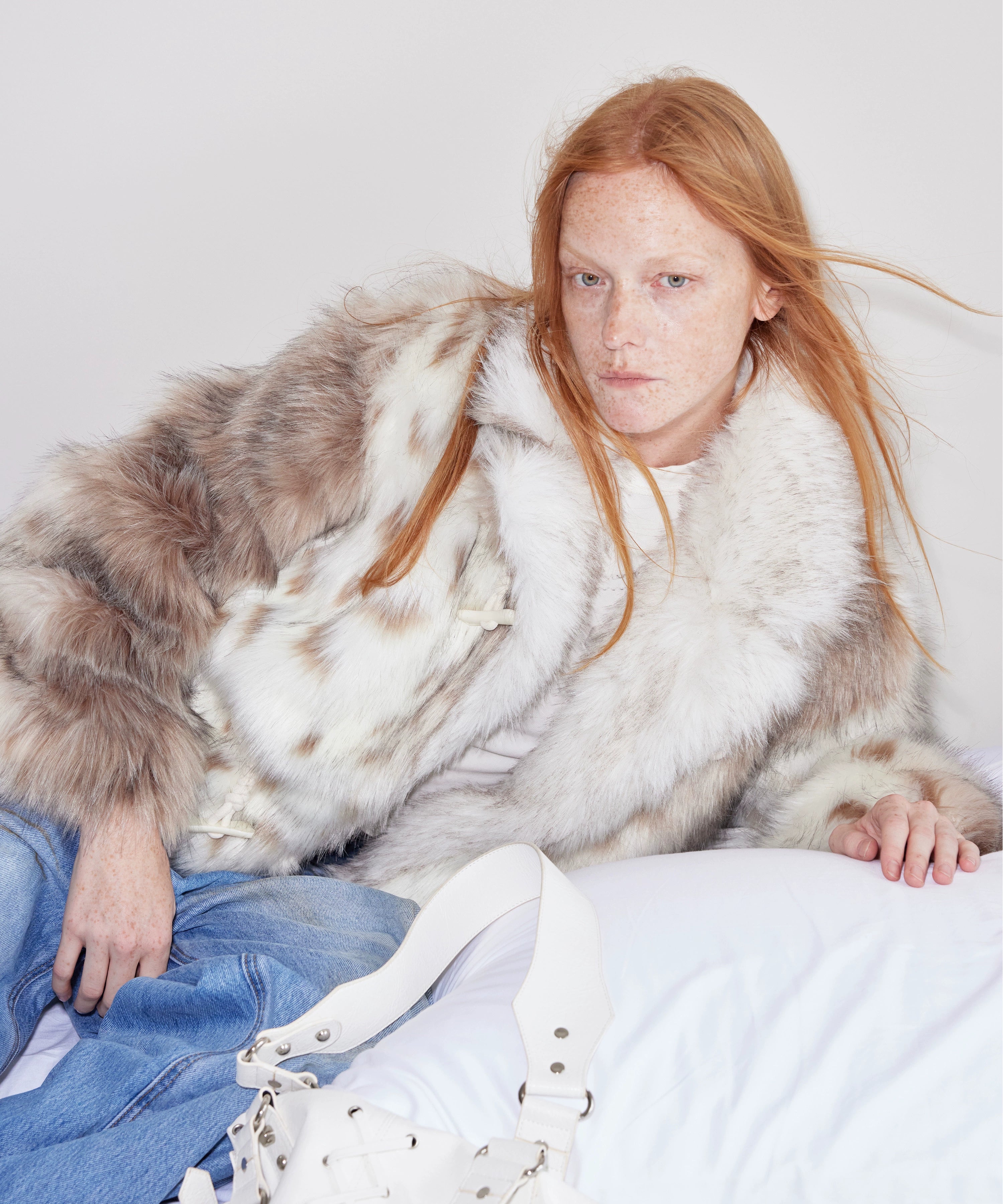 2th Desire绒面内里廓形环保皮草女拼接毛毛短款冬季保暖毛绒外套