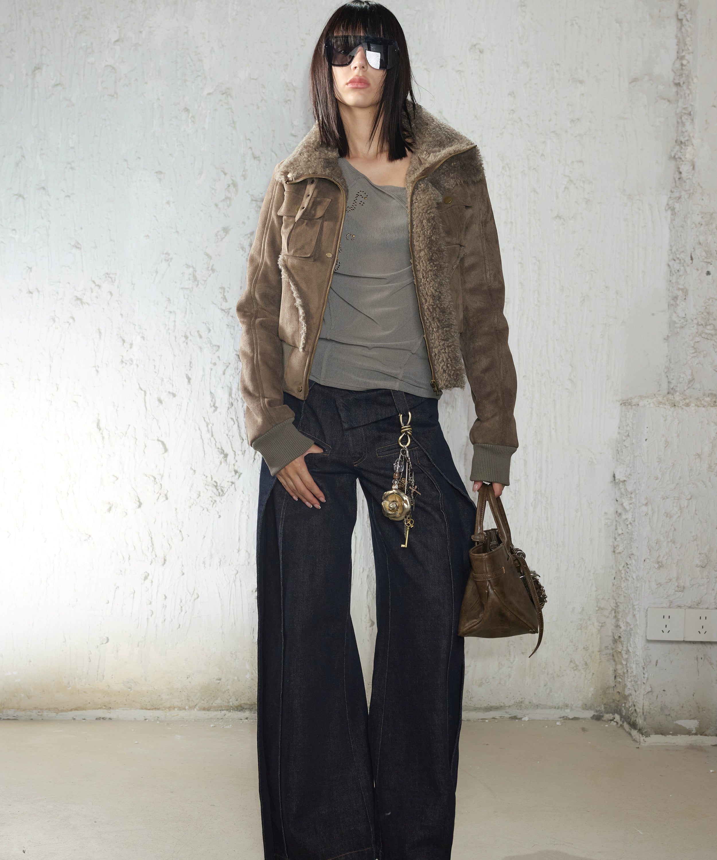 2th Desire重工手工烫钻不规则毛边露肩微透长袖针织打底衫上衣