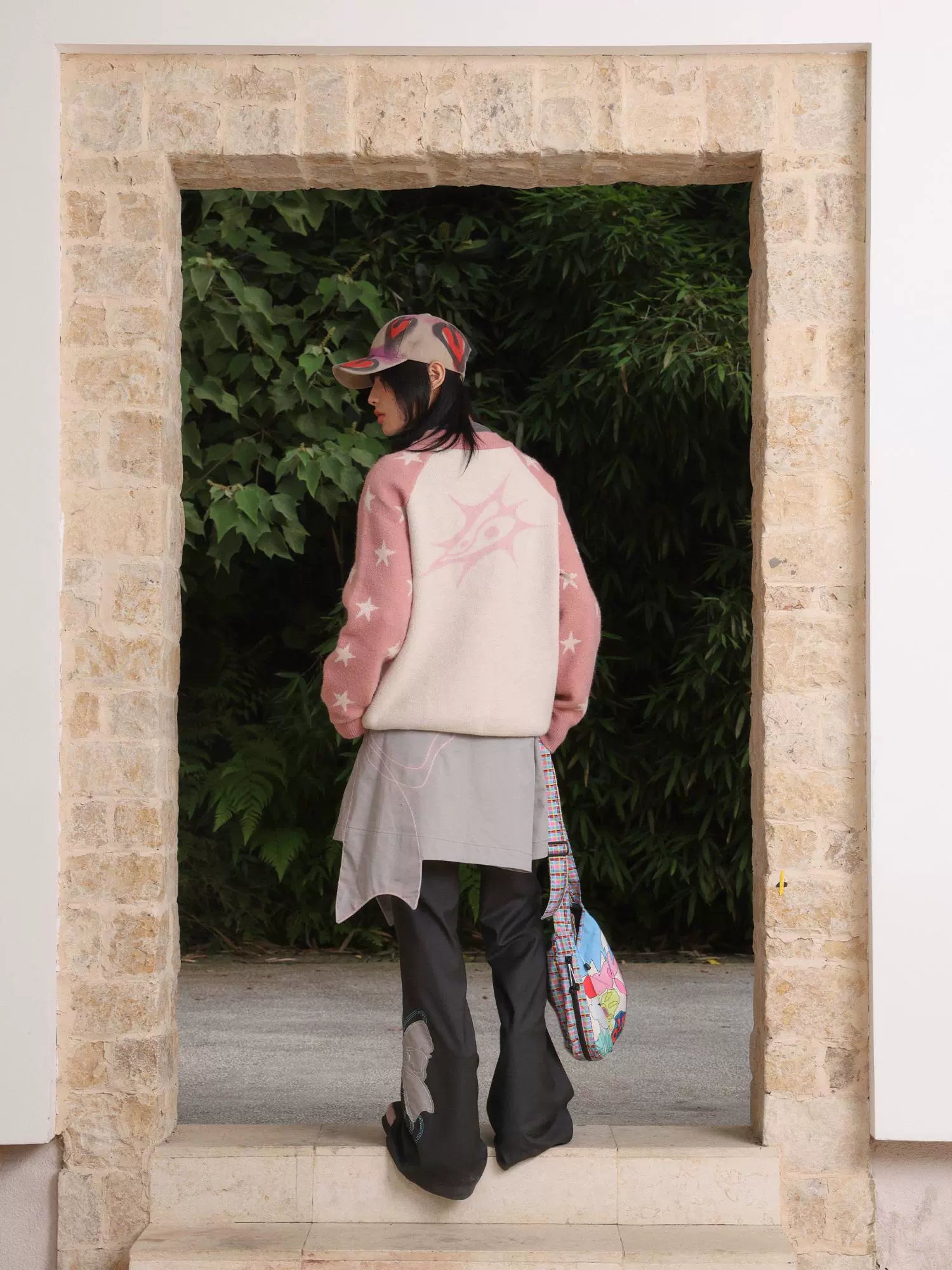 “电子樱桃”| eeeeArtmonster24FW创意樱桃印花拼色重磅圆领毛衣