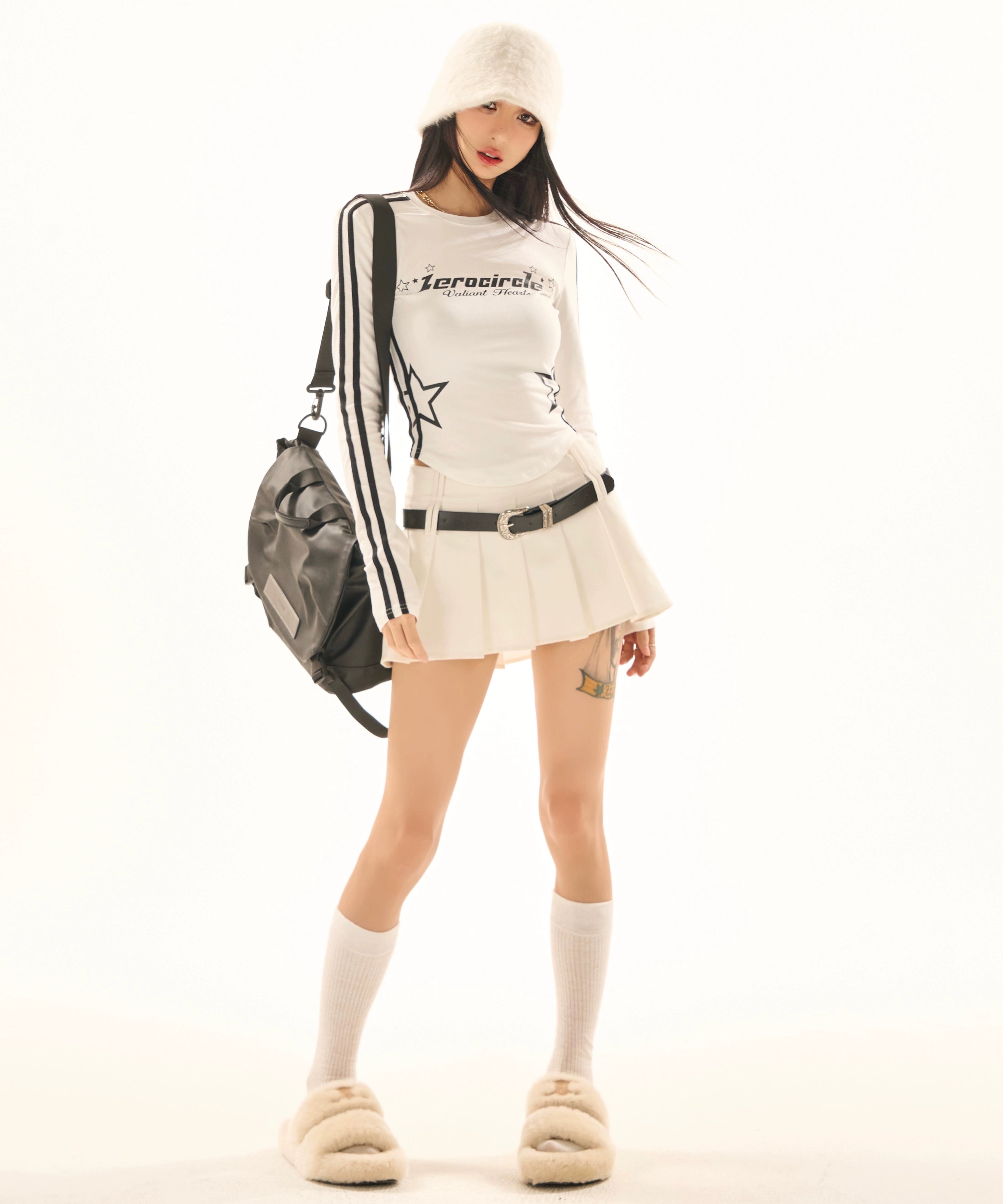 野生zerocircle白红色正肩长袖t恤女春夏辣妹修身印花u型下摆上衣