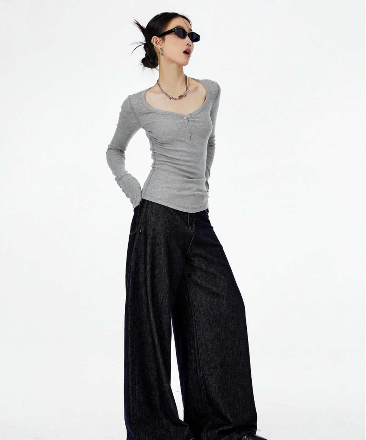 ICH MODE 美式复古V领修身打底衫女2025秋冬新款内搭长袖T恤上衣