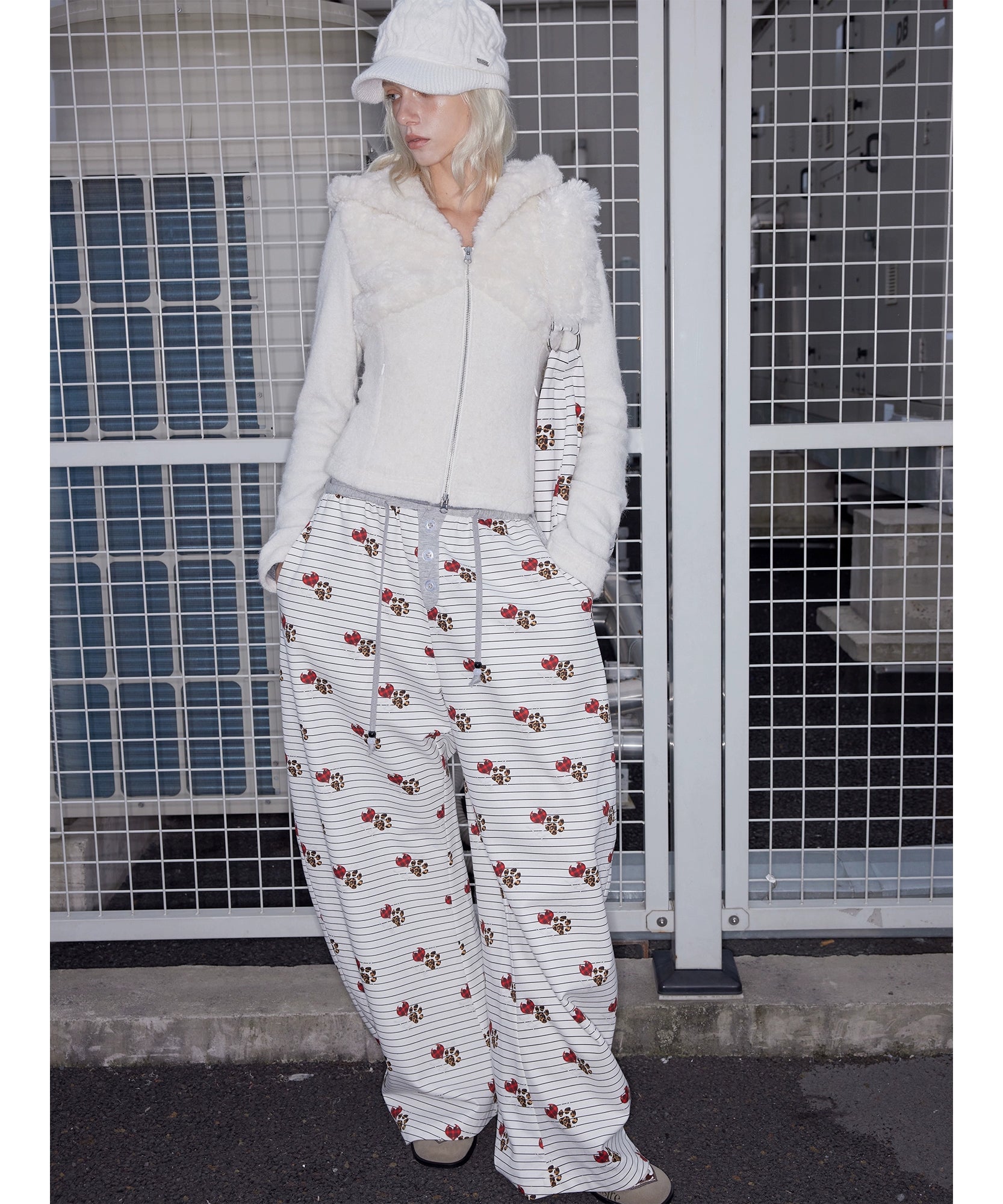 2th Desire冬日慵懒感保暖羊毛拼接连帽针织拉链翻领羊羔毛开衫女