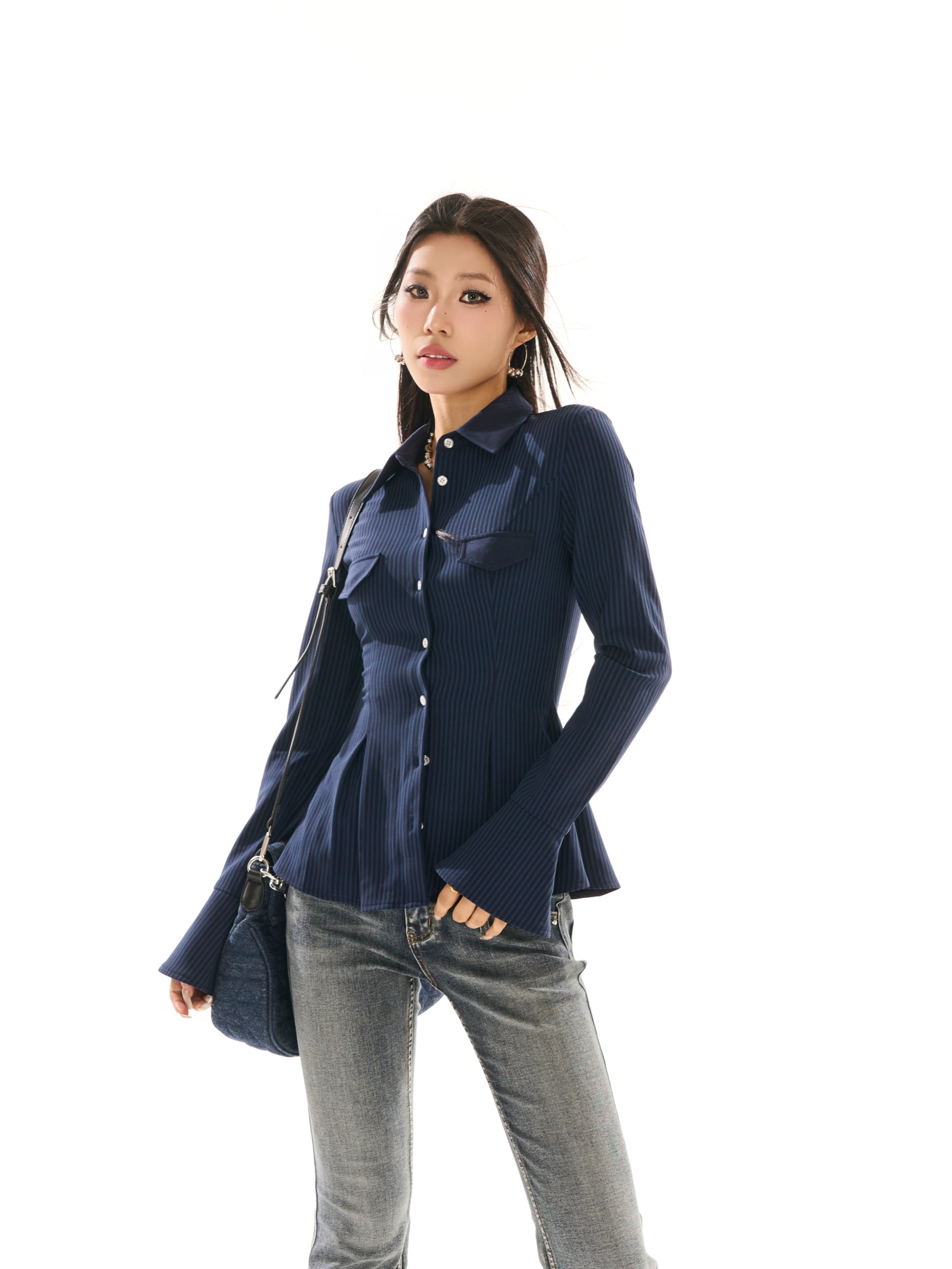 野生zerocircle蓝色条纹收腰衬衫女春辣妹修身显瘦正肩喇叭袖上衣