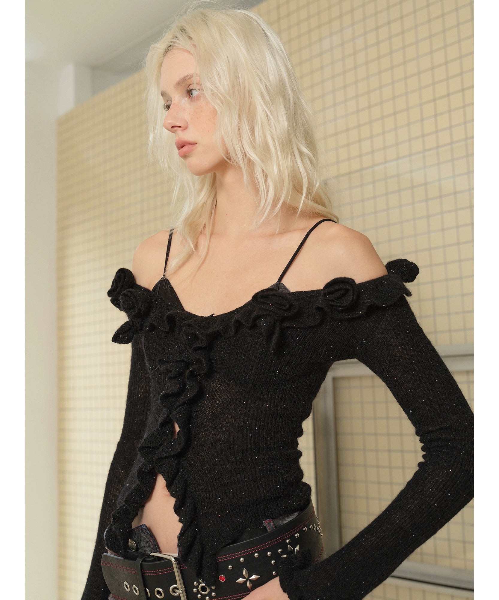 2th Desire亮闪软糯羊毛朦胧感显瘦上衣荷叶边一字肩长袖针织开衫