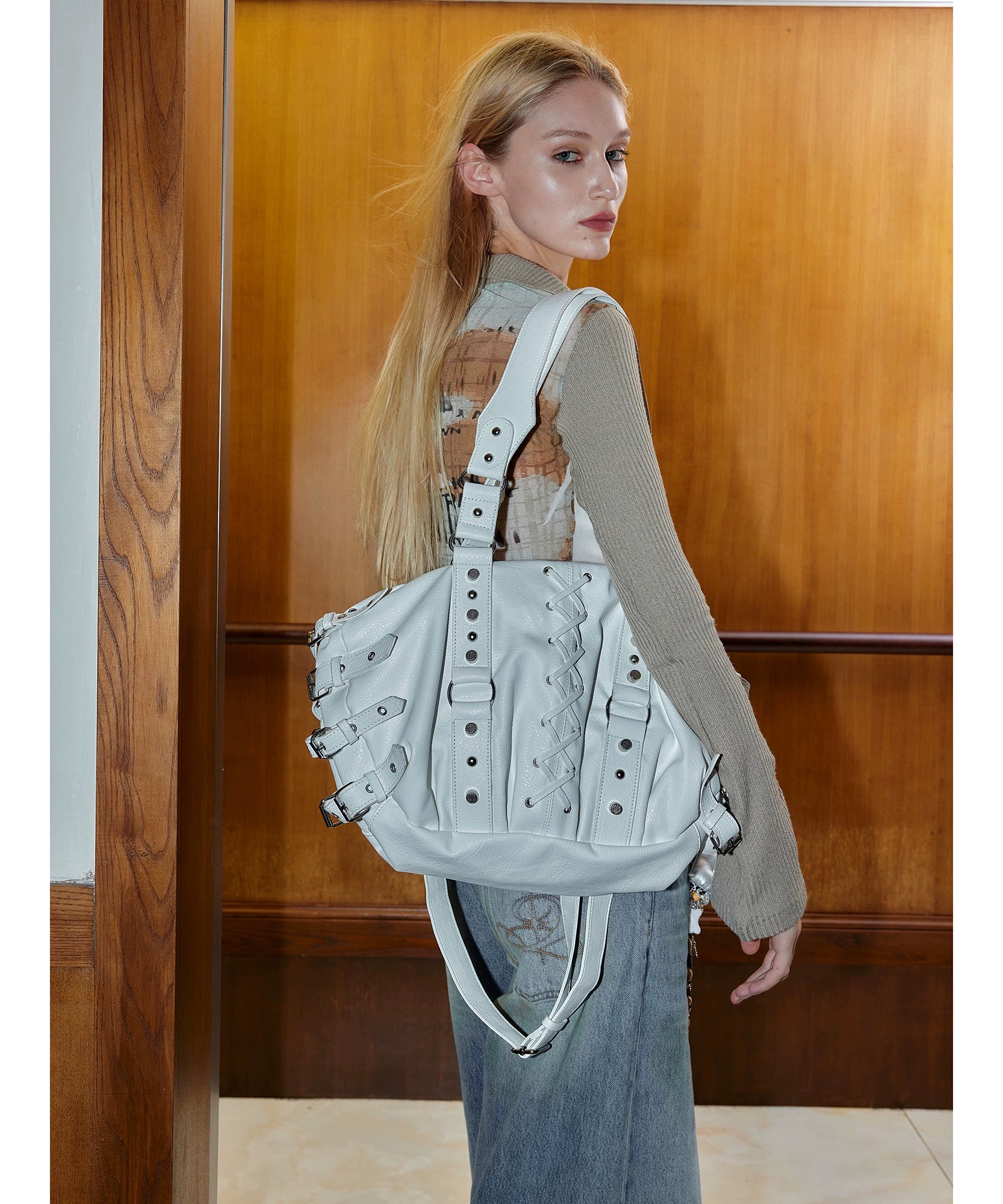 2th Desire绑带朋克机车气眼铆钉重工大容量通勤托特包单肩斜挎包