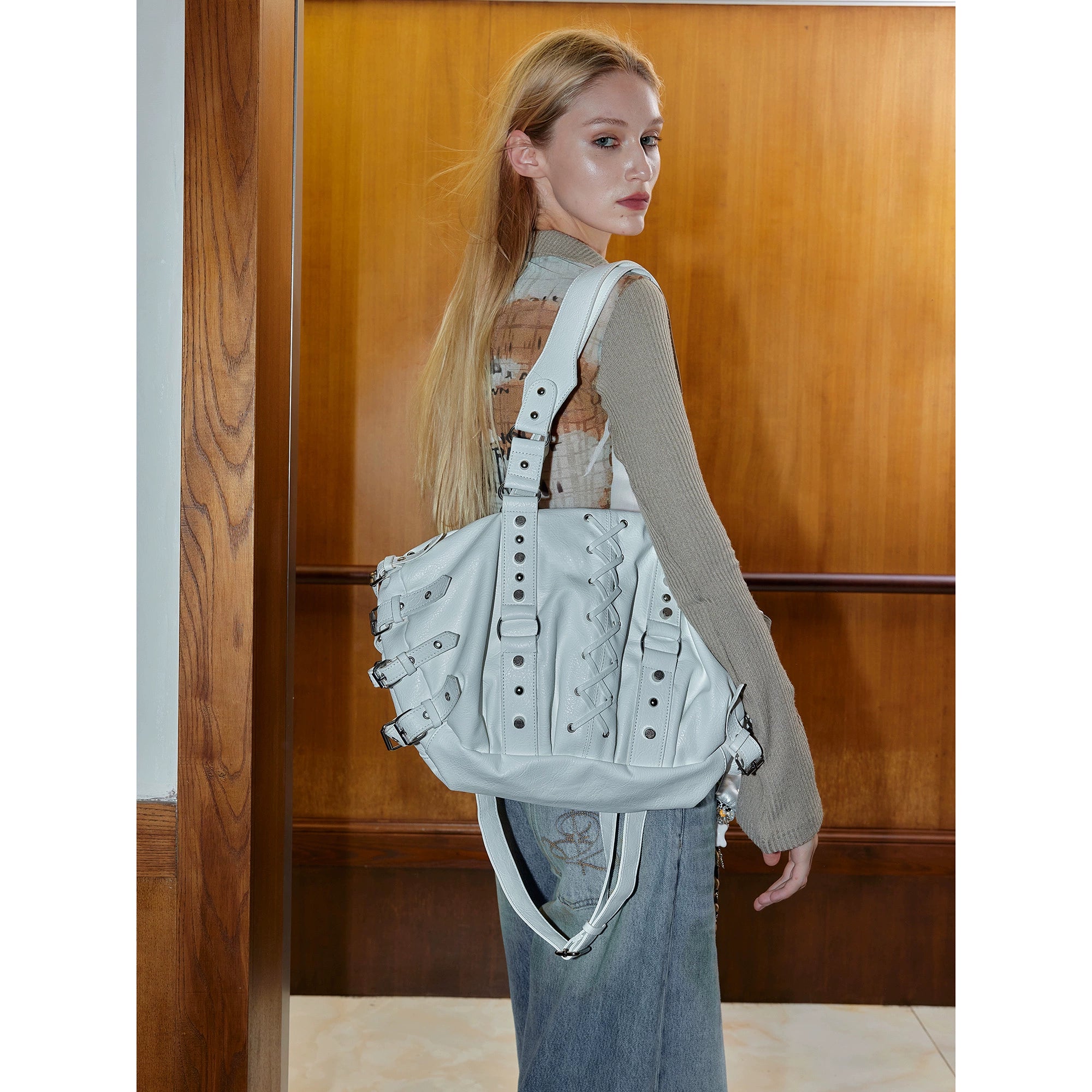 2th Desire绑带朋克机车气眼铆钉重工大容量通勤托特包单肩斜挎包