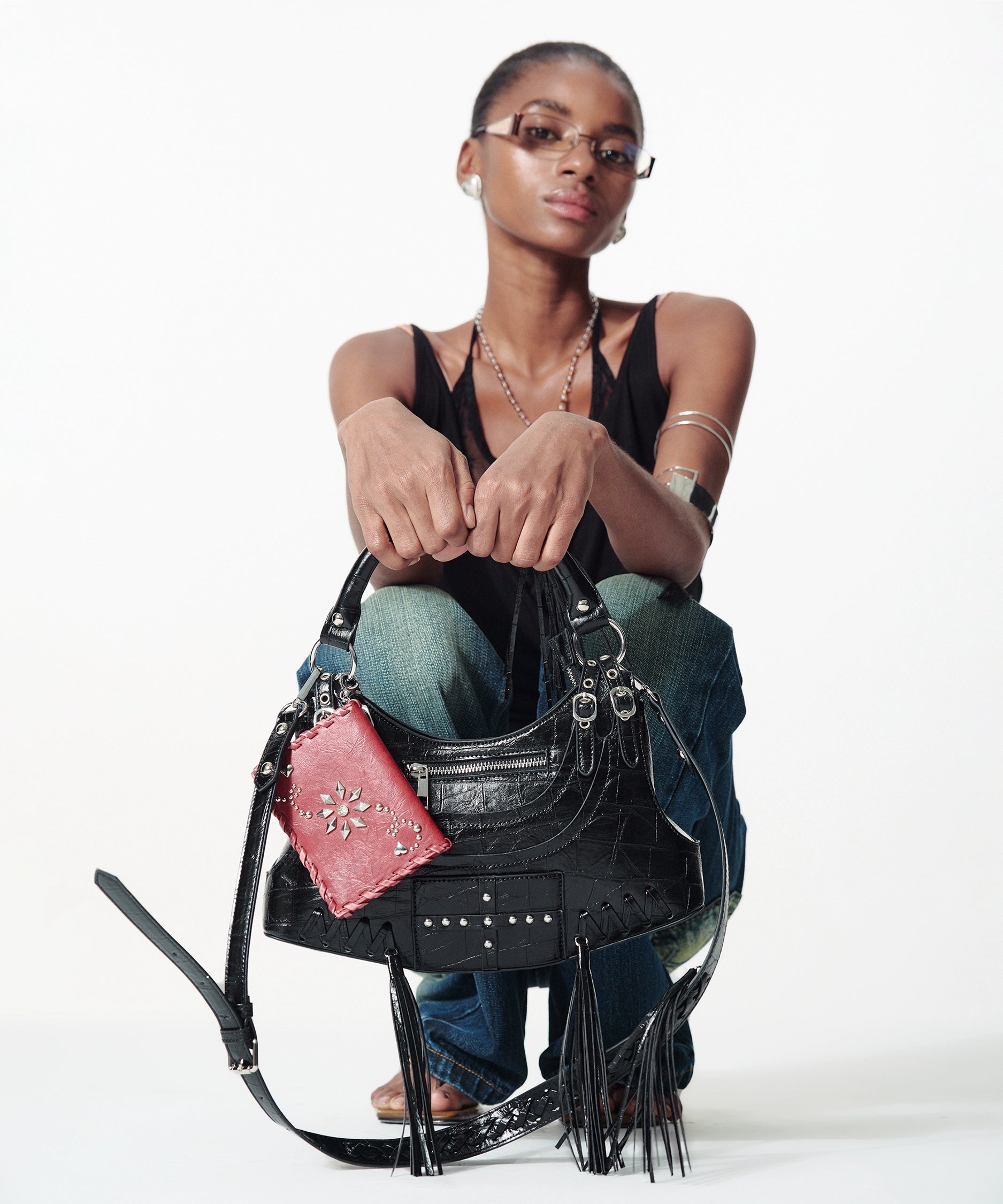 2th Desire复古朋克爱心花朵环绕式铆钉编织拉链卡包两折卡夹钱包