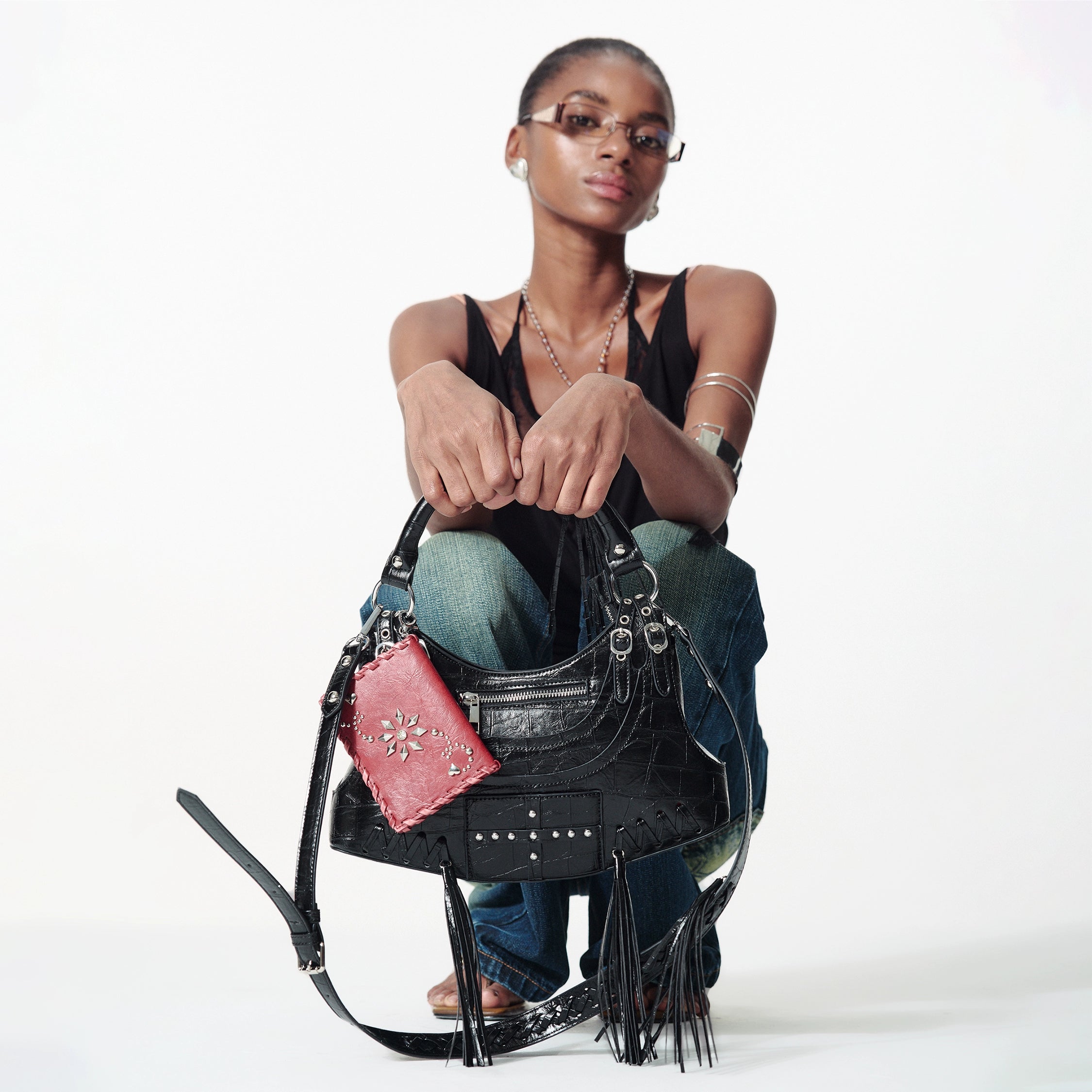 2th Desire复古朋克爱心花朵环绕式铆钉编织拉链卡包两折卡夹钱包