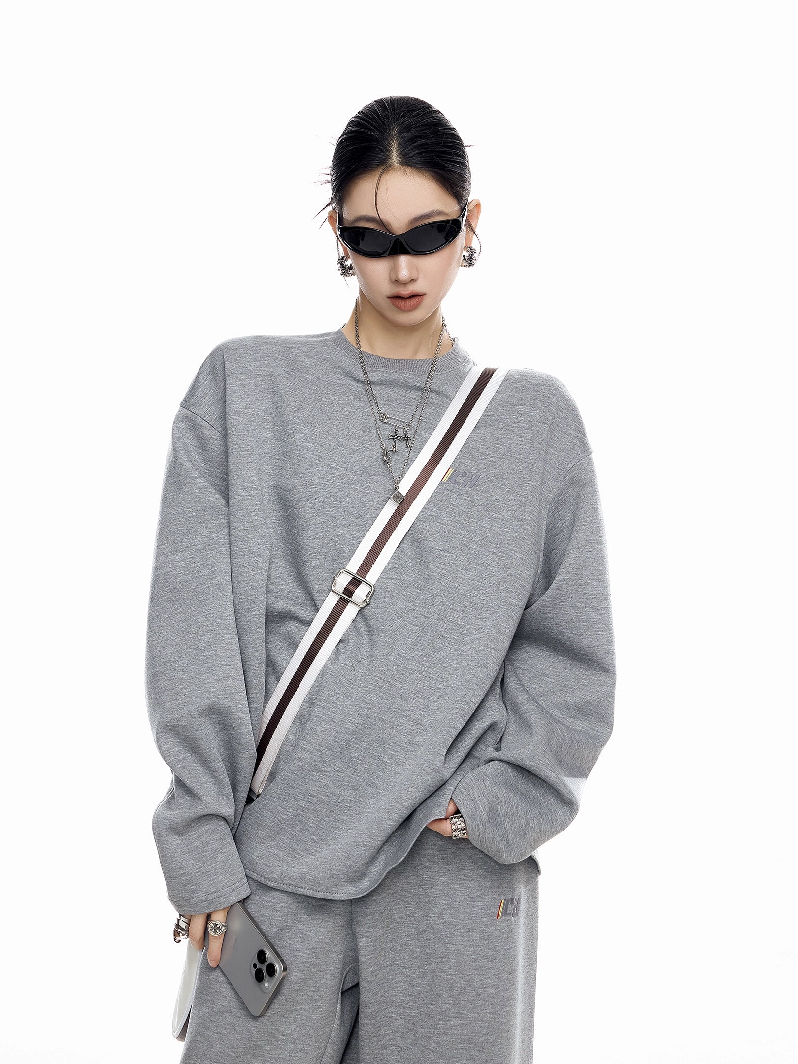 ICH MODE 美式刺绣灰色圆领卫衣女2025新款秋冬复古宽松套头上衣