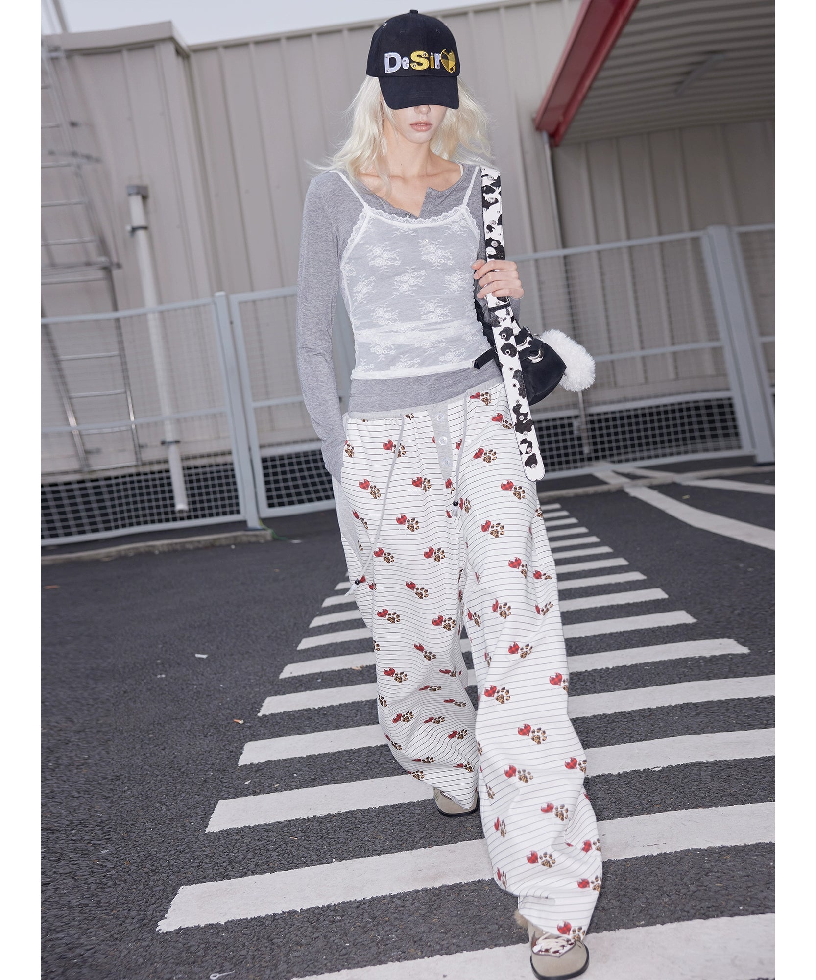 2th Desire莱赛尔定织原创恶魔爱心小狗爪印格纹串珠休闲香蕉裤女