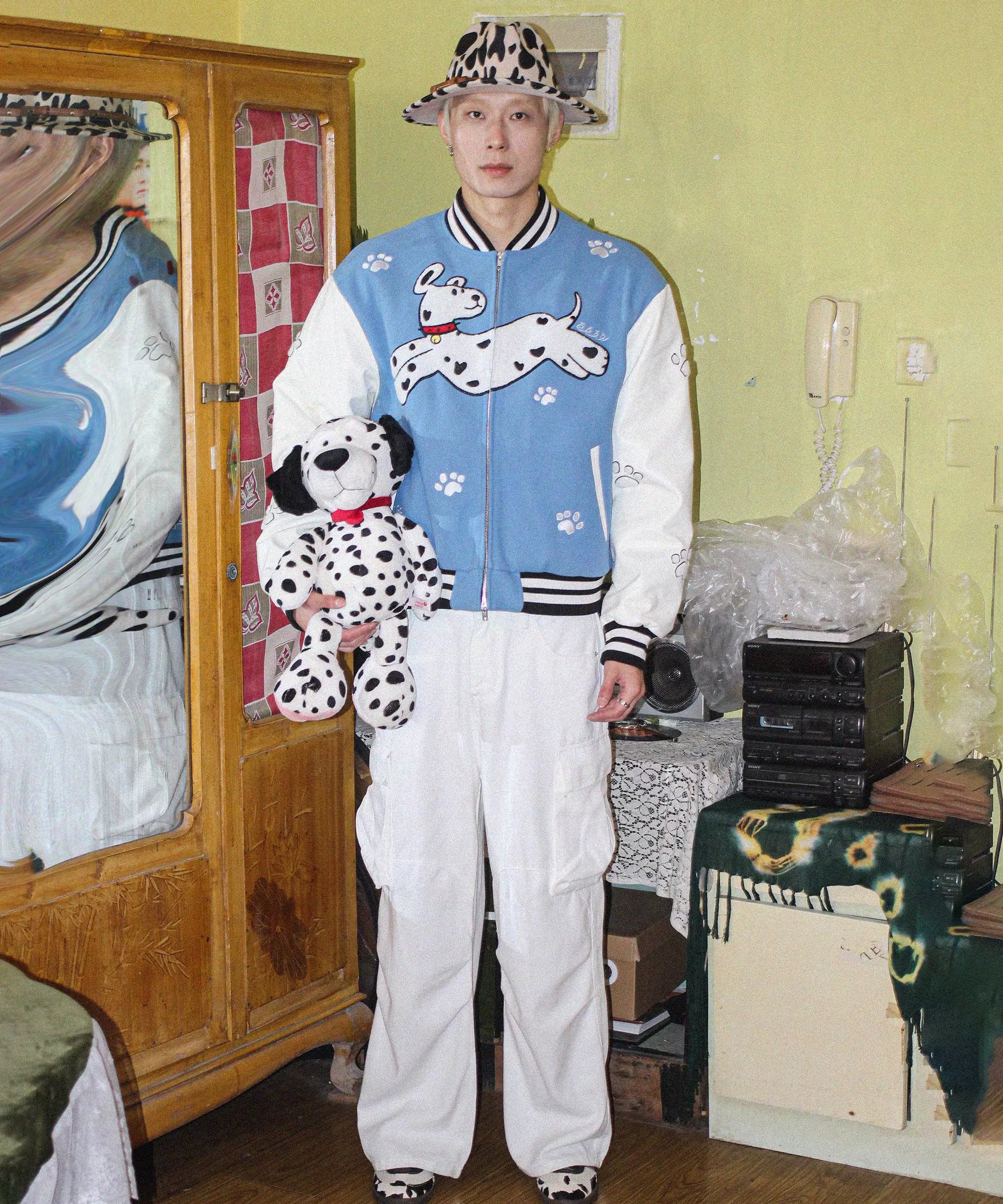 “逃跑小狗” | eeeeArtmonster24FW斑点狗蓝白棒球服棉外套夹克